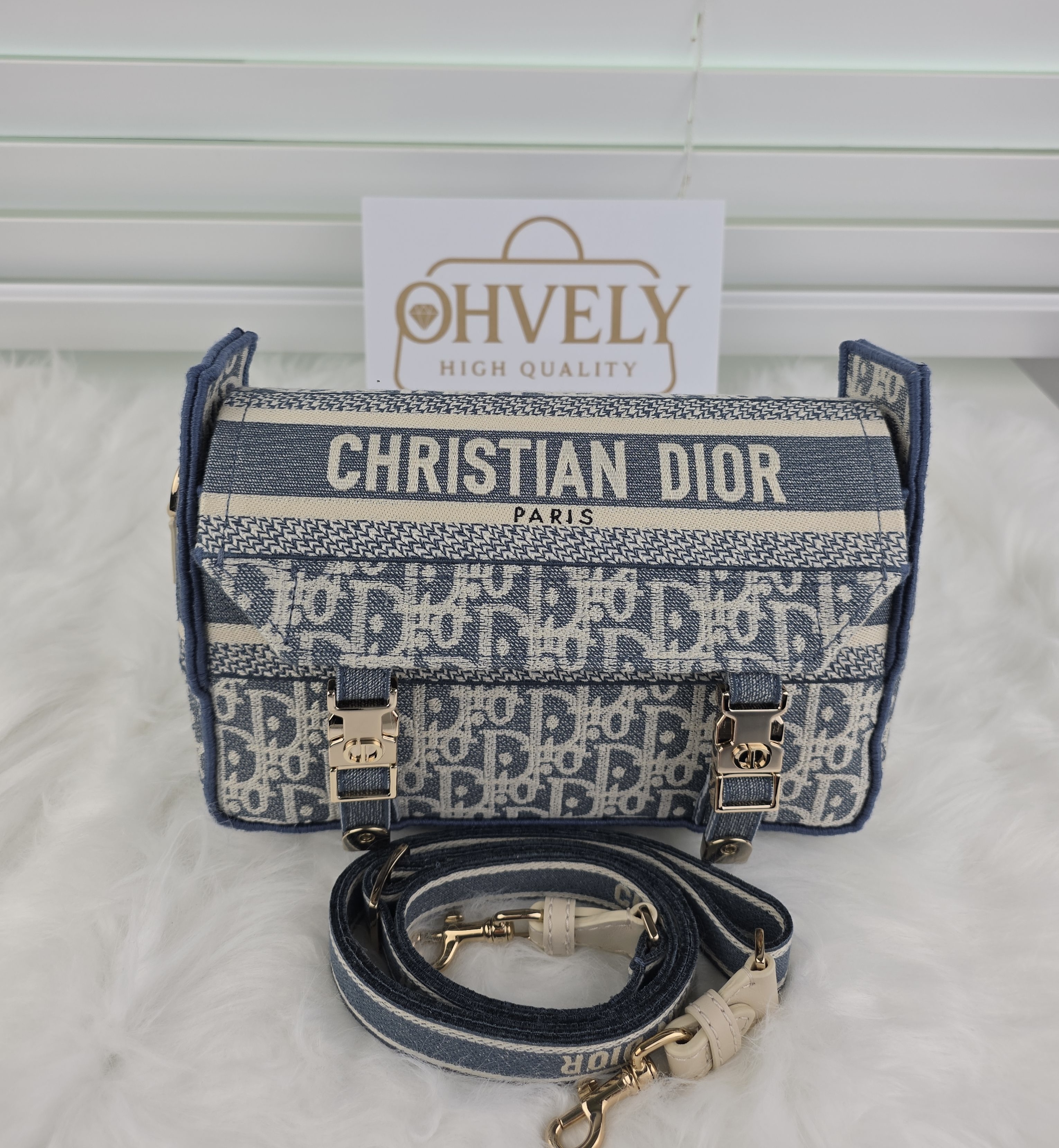 DIOR 25SS 캠프 크로스백 스몰