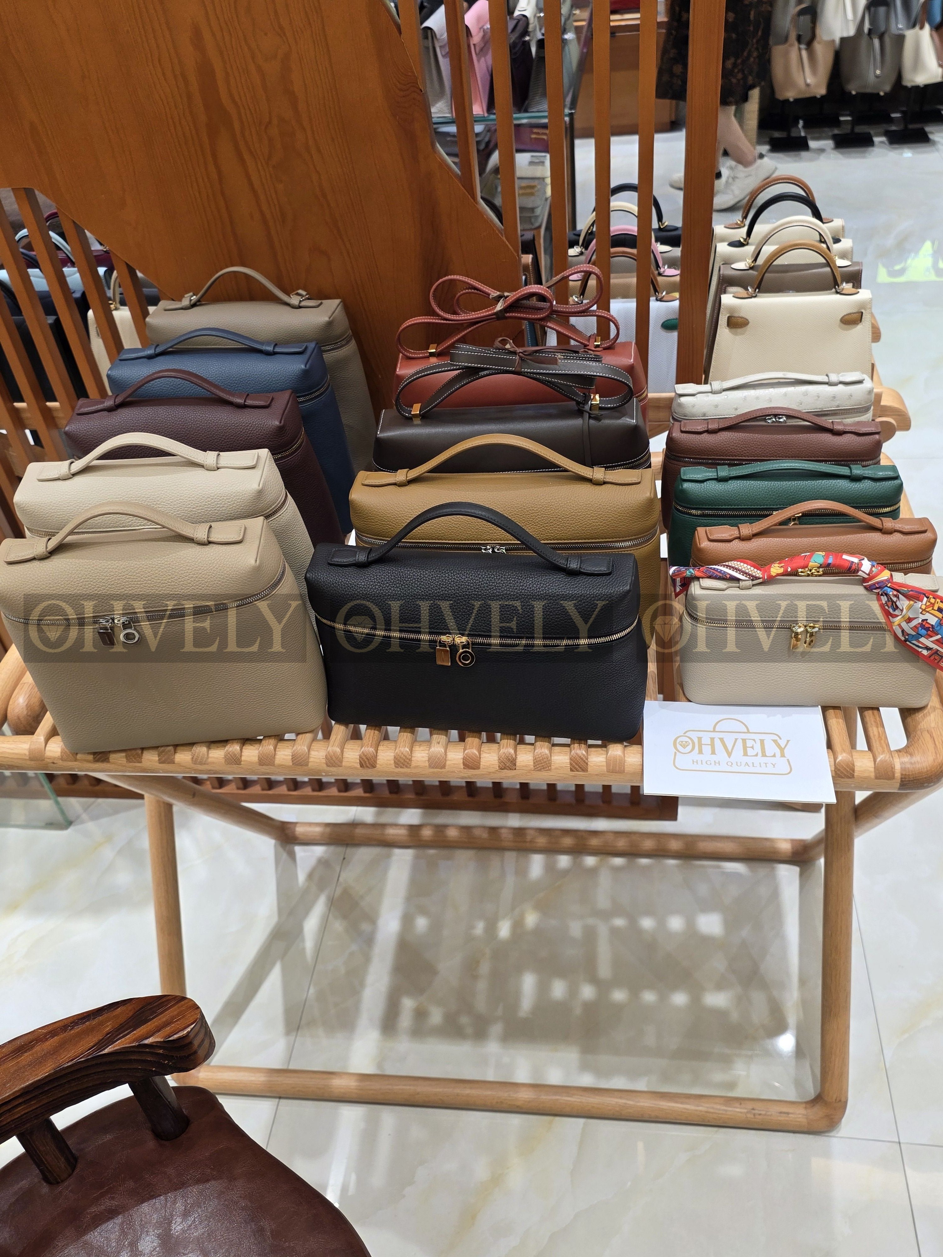 LoroPiana 백 컬렉션