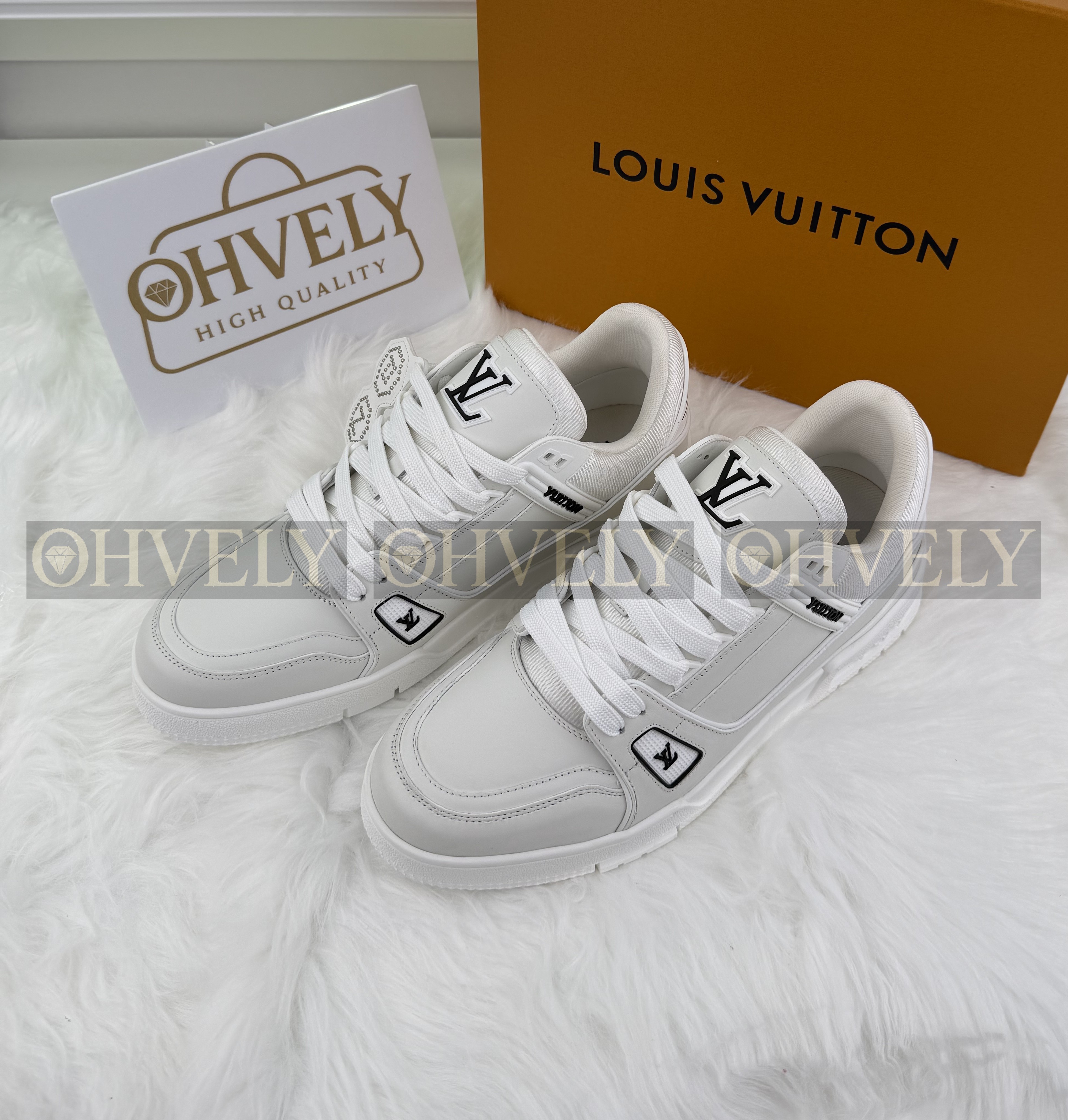 LV 25FW 트레이너 스니커즈 (남성)