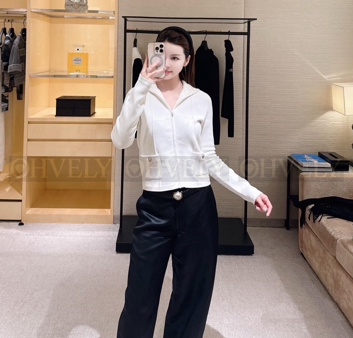 【 ZP 】CHANEL 2025 후드 짚업 (매장가 682만원)