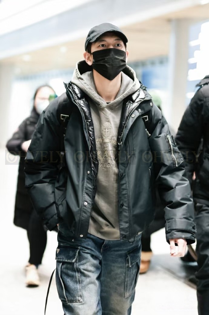 【 ZP 】Prada 점퍼