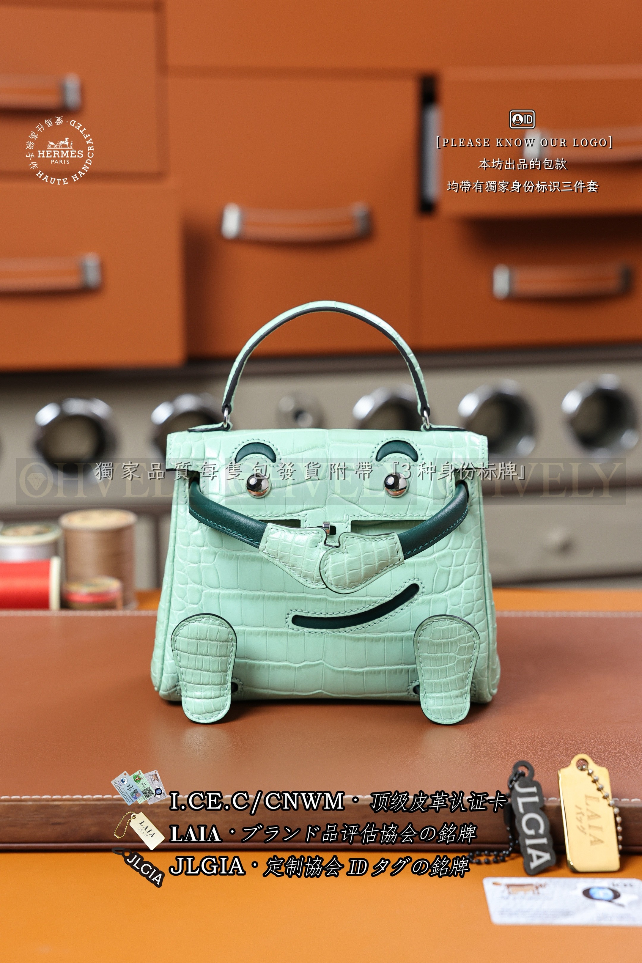 Hermès KELLY DOLL  𝗩𝗲𝗿𝘁 𝗣𝗲𝗽𝗽𝗲𝗿𝗺𝗶𝗻𝘁+𝗩𝗲𝗿𝘁 𝗠𝗼𝘆𝗲𝗻 은장