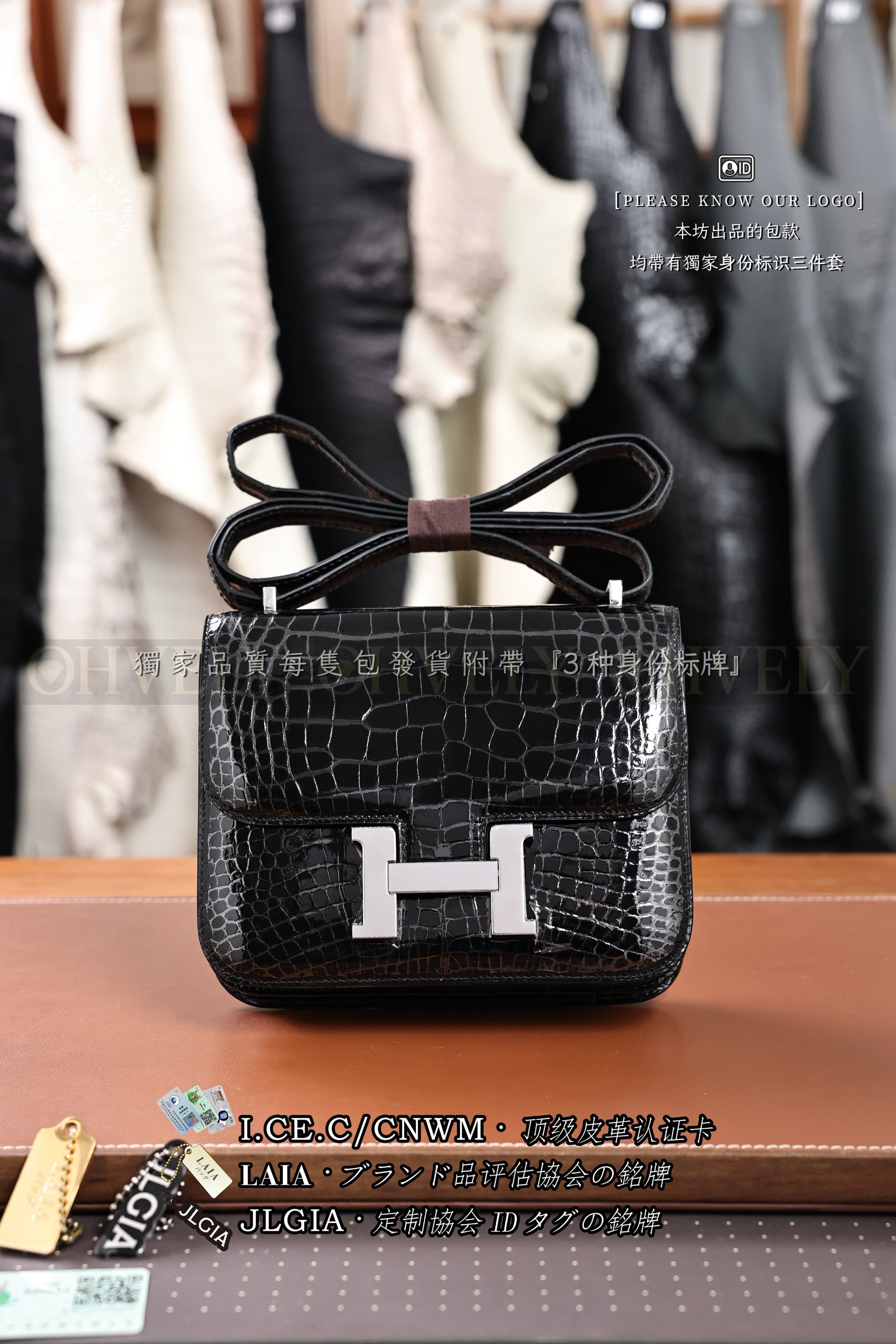 Hermès Constance 𝟷𝟿 𝙽𝚘𝚒𝚛 은장