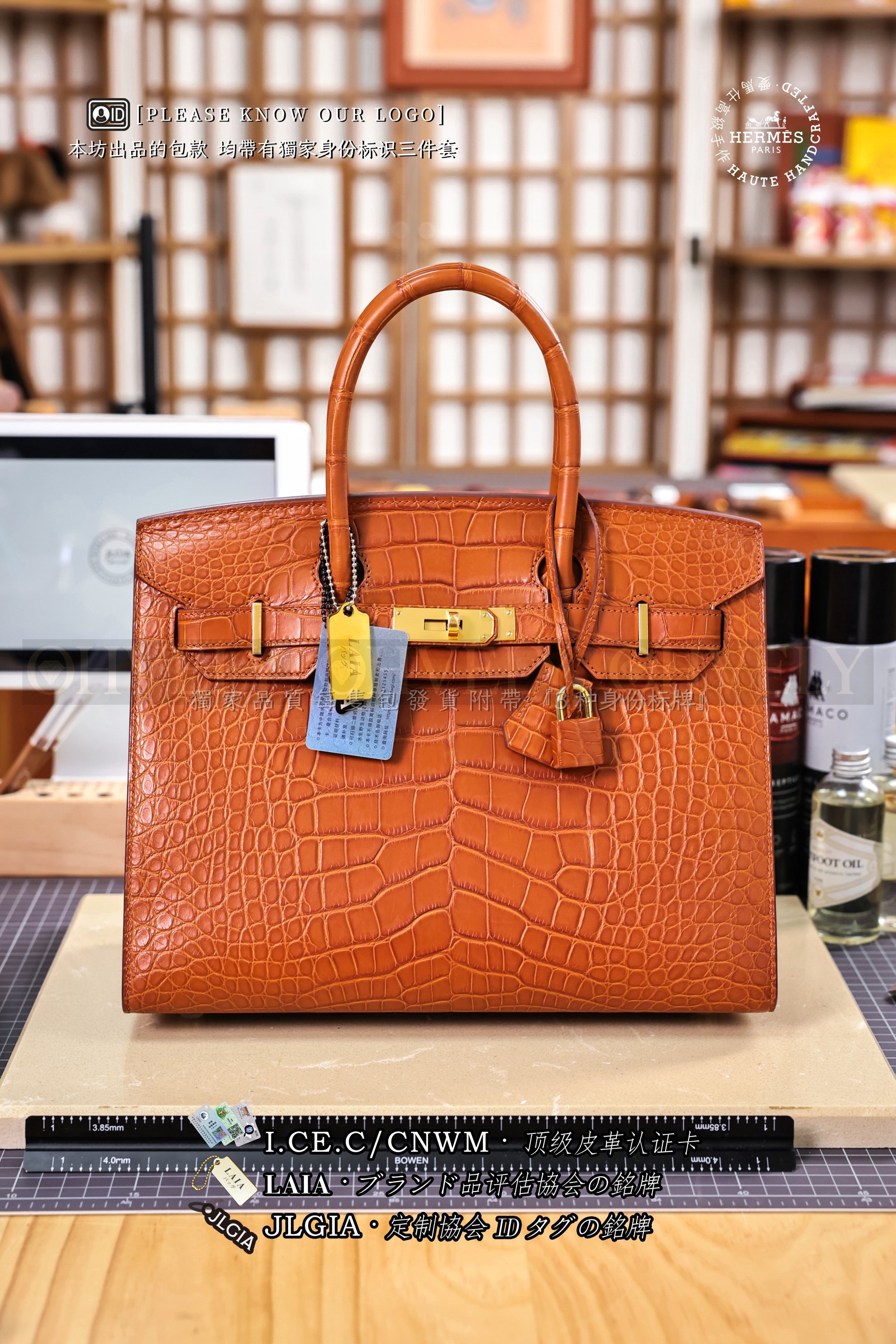 Hermès BIRKIN 𝟹𝟶 𝙲𝙺𝟹𝟽 𝙶𝙾𝙻𝙳 𝙰𝙻𝙻𝙸𝙶𝙰𝚃𝙾𝚁 금장