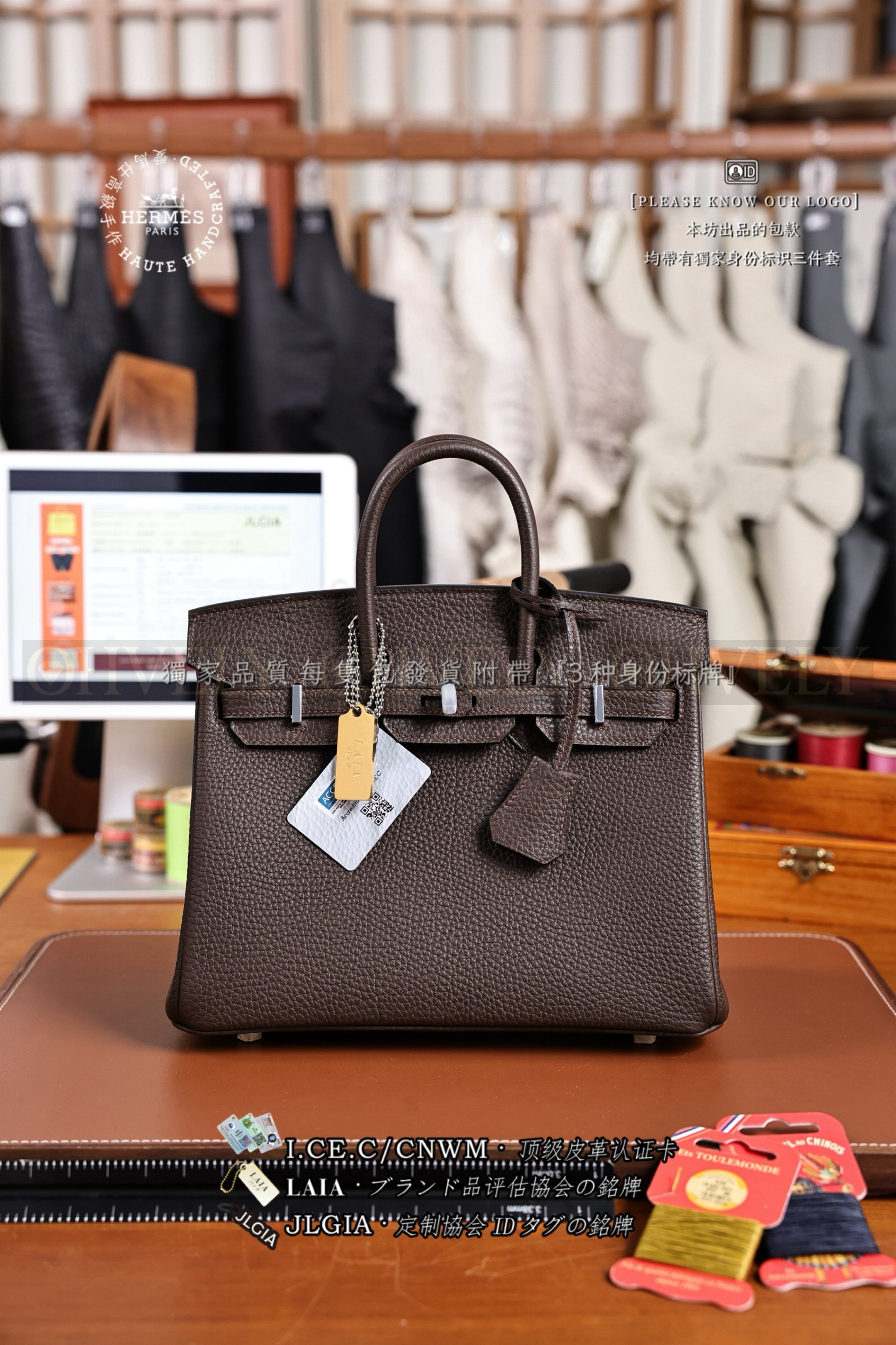 Hermès BIRKIN 𝟮𝟱 𝙏𝙊𝙂𝙊 𝙴𝚋𝚎𝚗𝚎 금장
