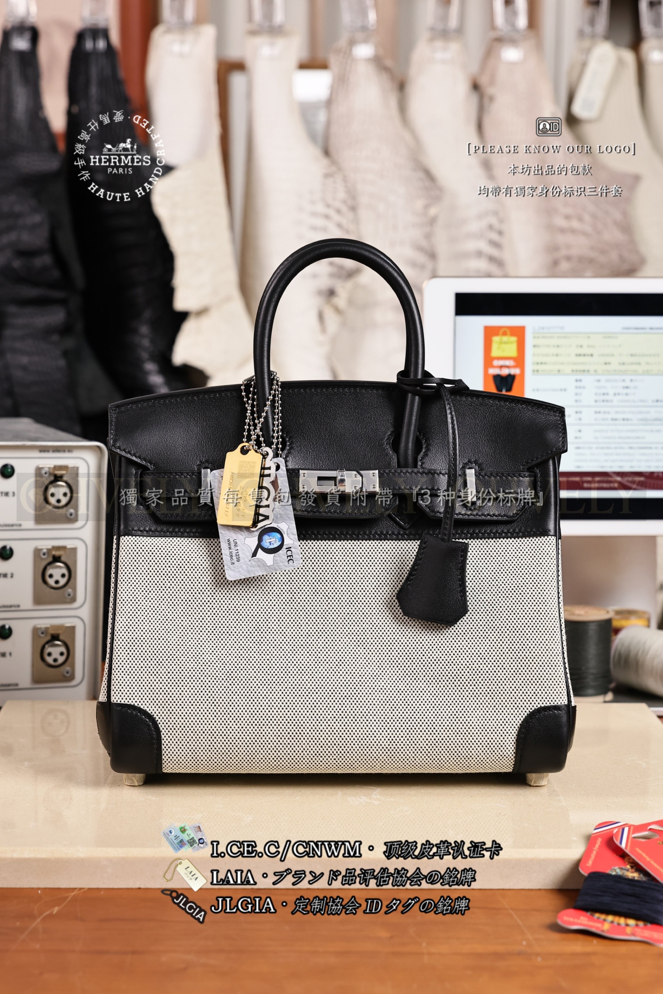 Hermès Birkin 𝟸𝟻 𝙽𝚘𝚒𝚛 은장