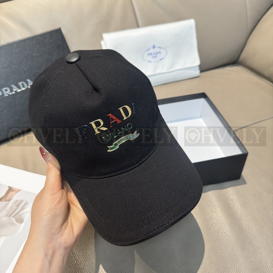 Prada 베이스볼 캡(블랙)