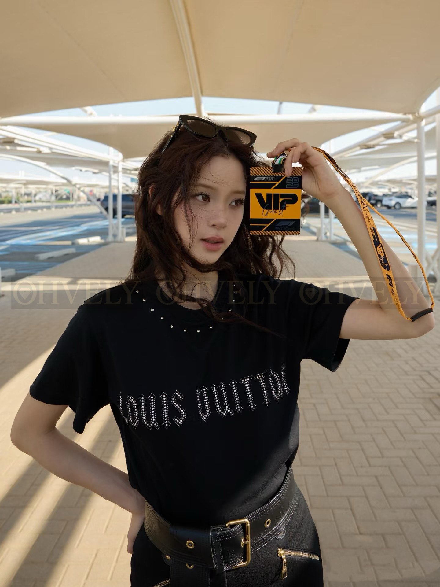 【 ZP버전 】 LOUIS VUITTON 루이비통 스터드 로고 코튼 티셔츠