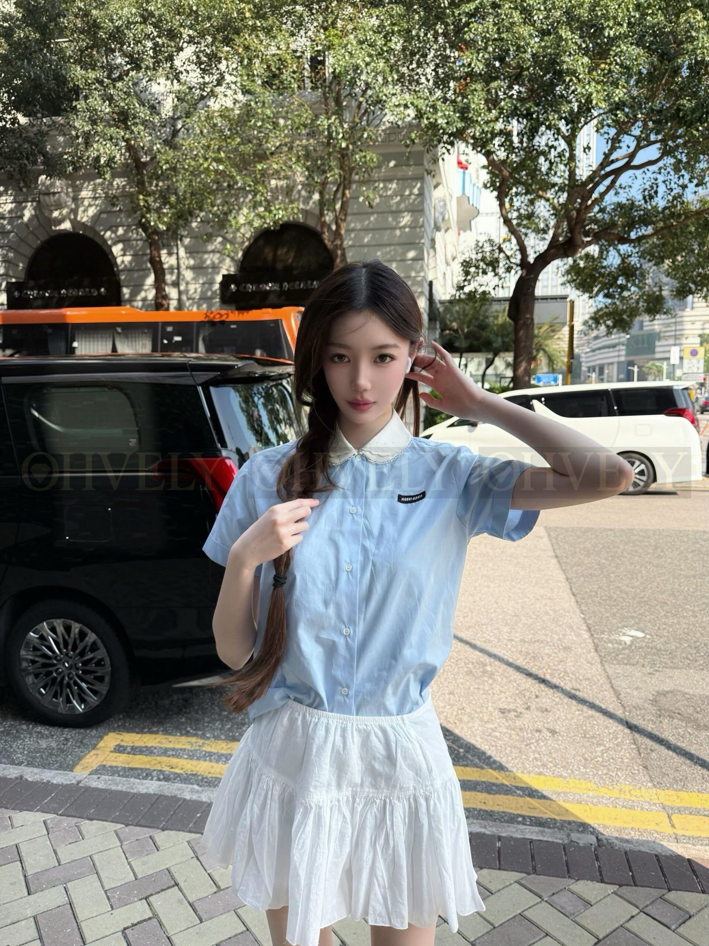 【 ZP버전 】 MIUMIU 미우미우 콘트라스트 칼라 숏 슬리브 셔츠