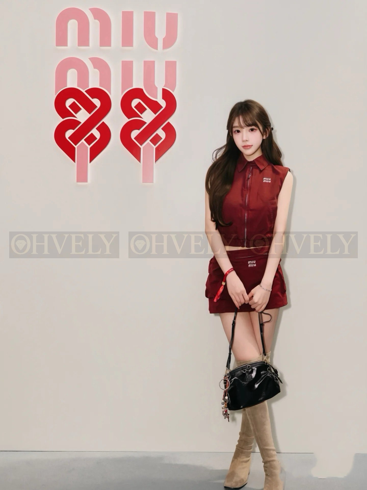 【 ZP버전 】 MIUMIU 로고 자수 지퍼업 베스트