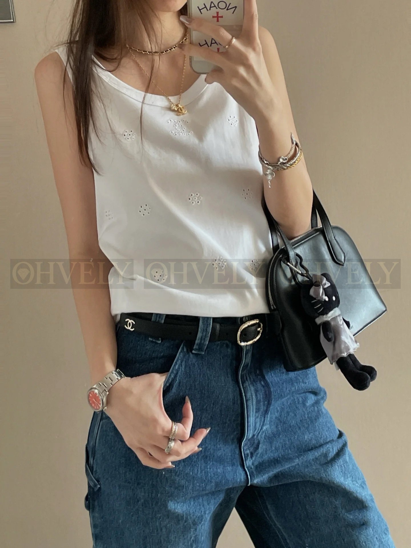 【 ZP버전 】CHANEL 샤넬 25C CC로고 펀칭 슬리브리스 탑