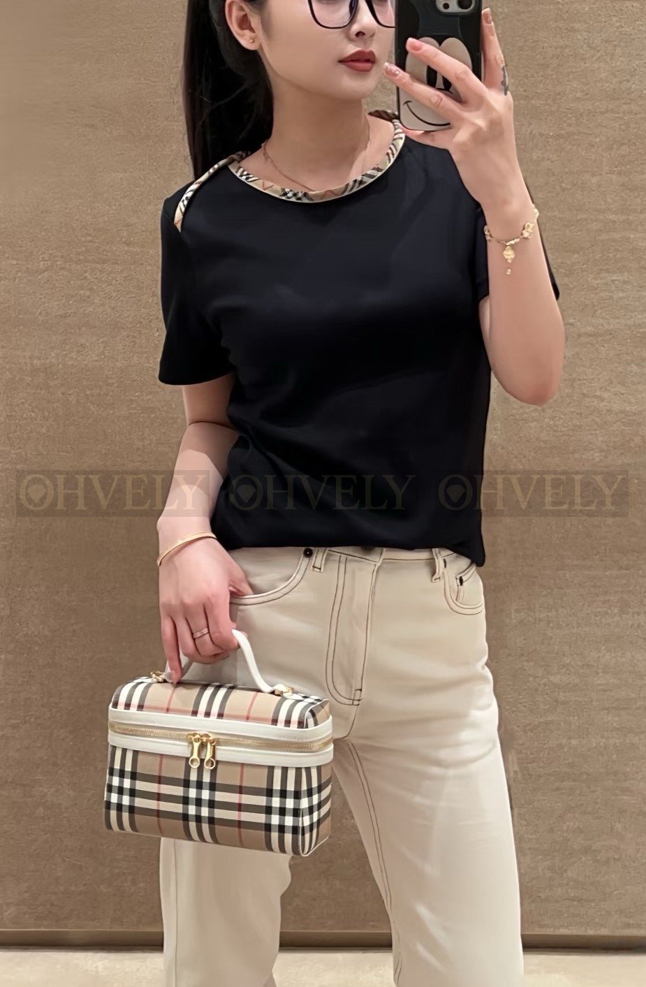 【 ZP버전 】 BURBERRY 버버리 체크 칼라 사이드 슬라이싱 반팔 티셔츠