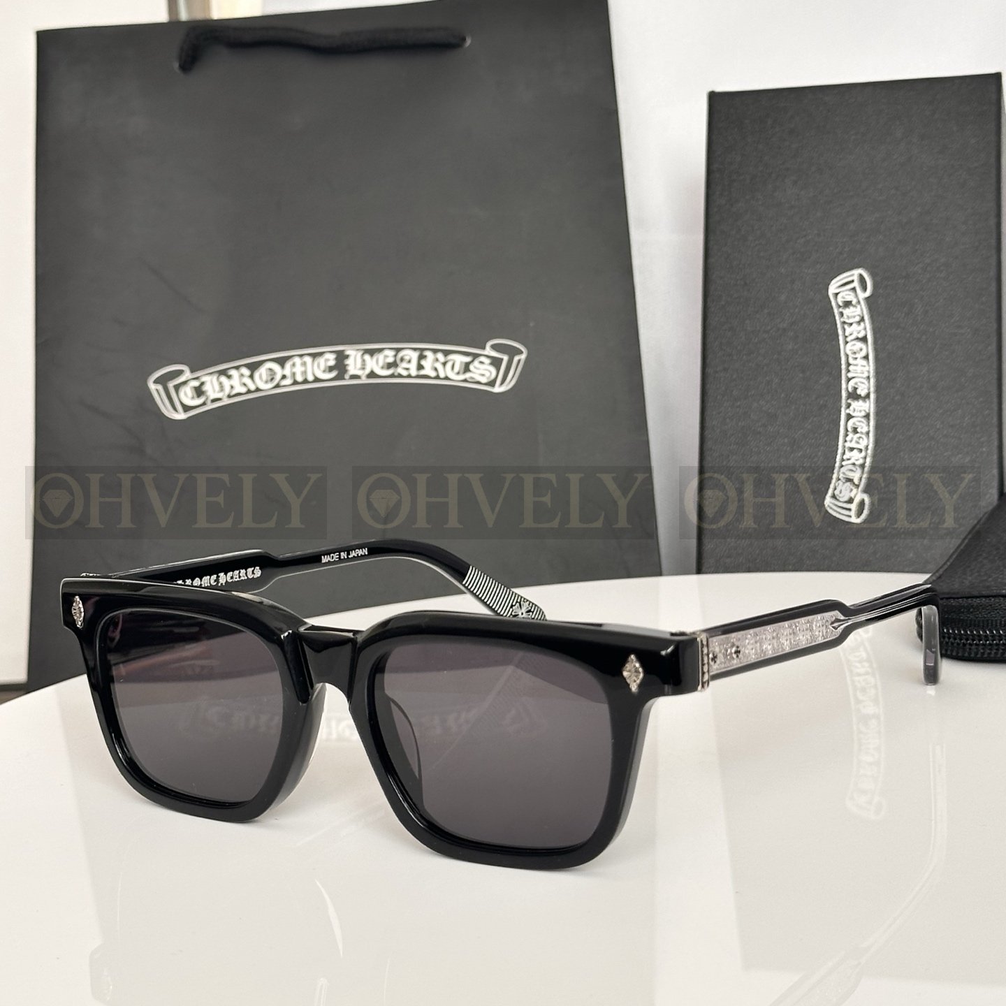 CHROME HEARTS  크롬하츠 엠비딕스트로우스 선글라스