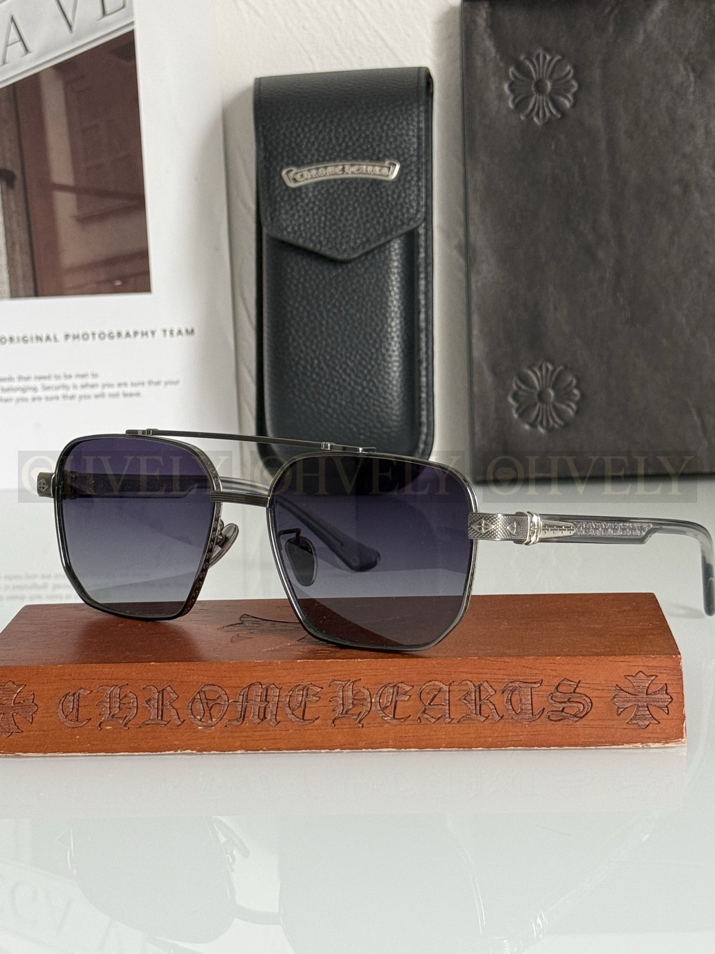 CHROME HEARTS  크롬하츠 투브릿지 선글라스