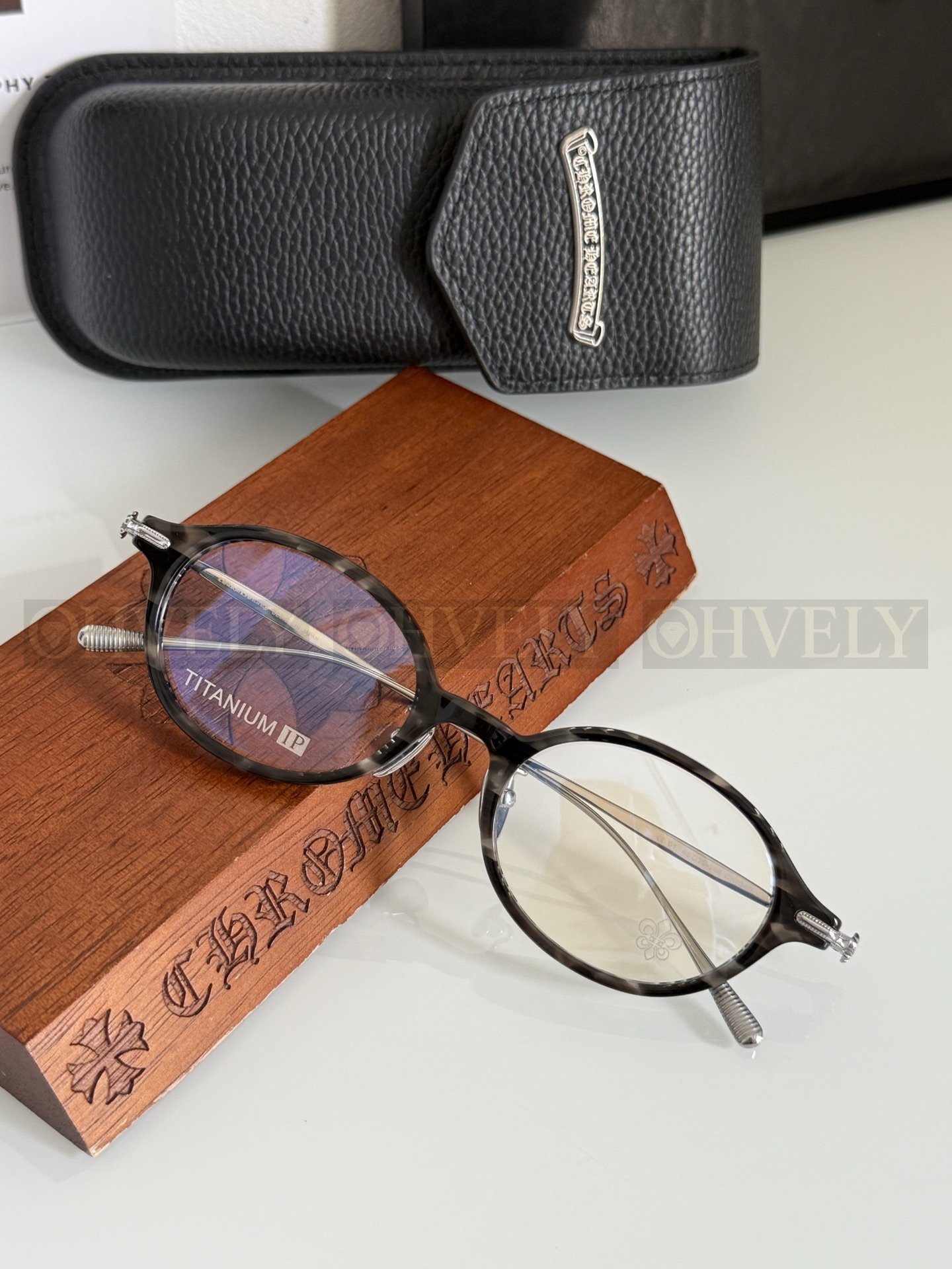 CHROME HEARTS  크롬하츠 티타늄 안경