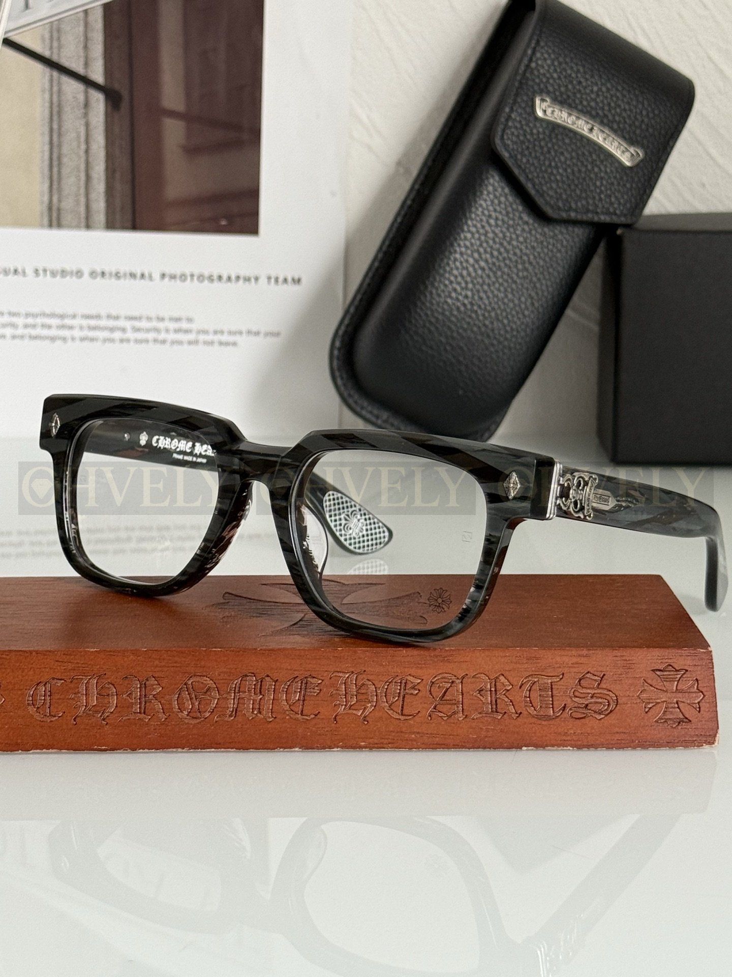 CHROME HEARTS  크롬하츠컨 볼루티드 안경