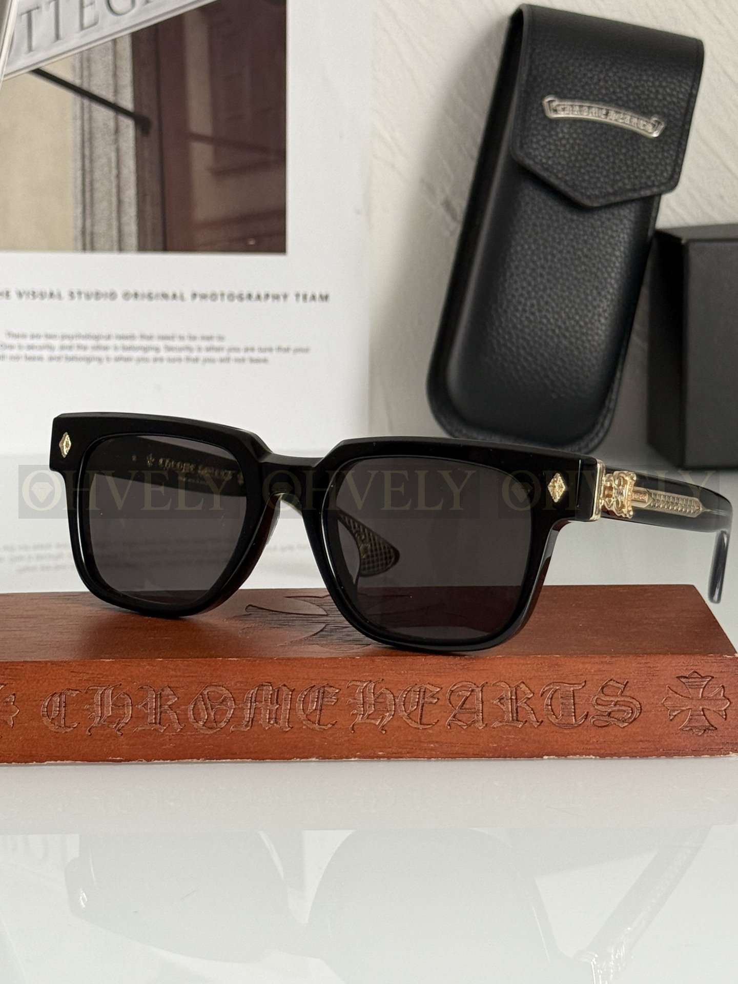 CHROME HEARTS  크롬하츠컨 볼루티드 선글라스
