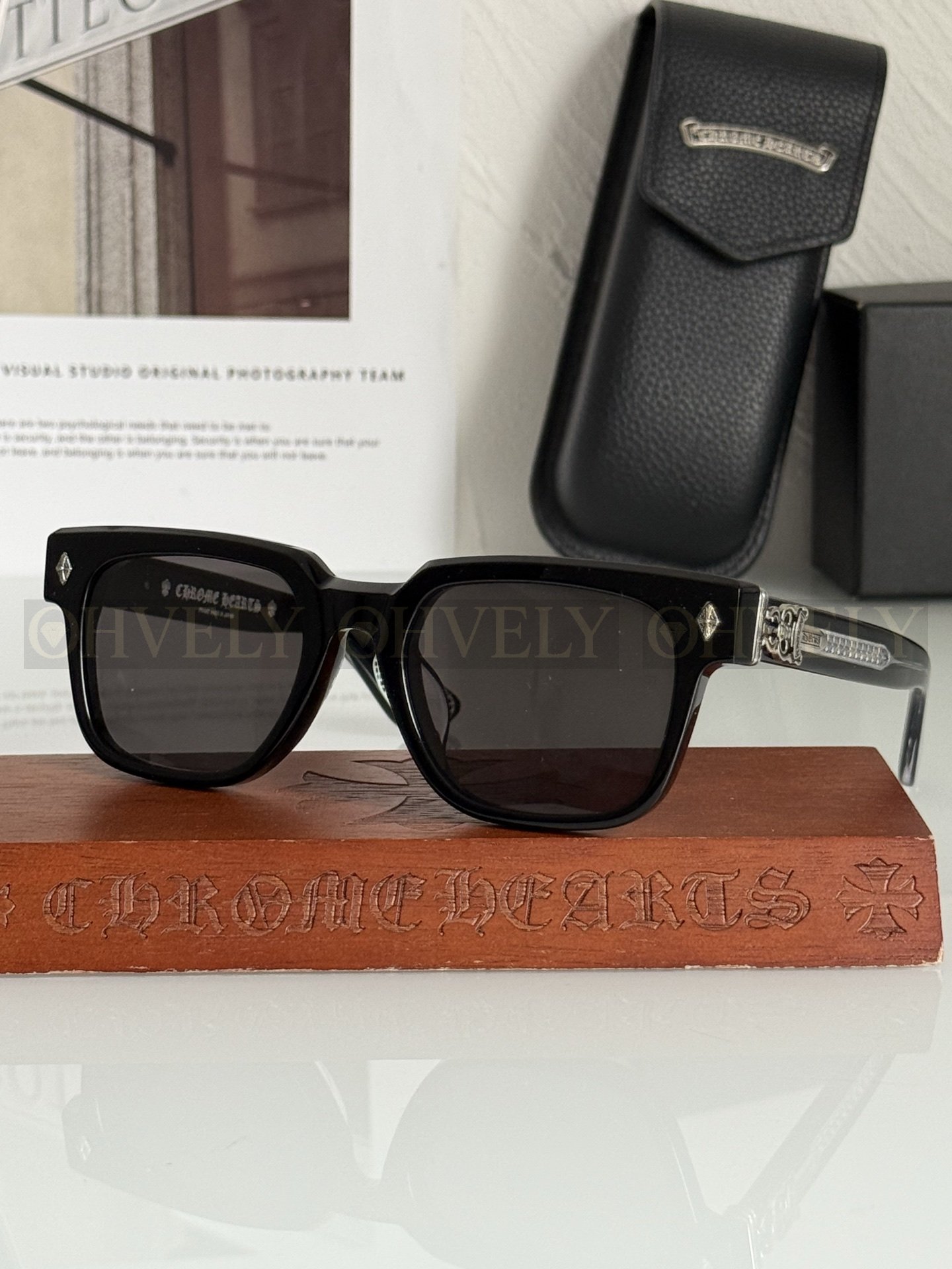 CHROME HEARTS  크롬하츠컨 볼루티드 선글라스