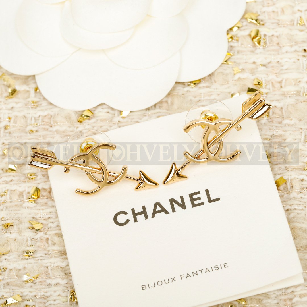 샤넬 CHANEL CC 로고 에로 스터드 이어링