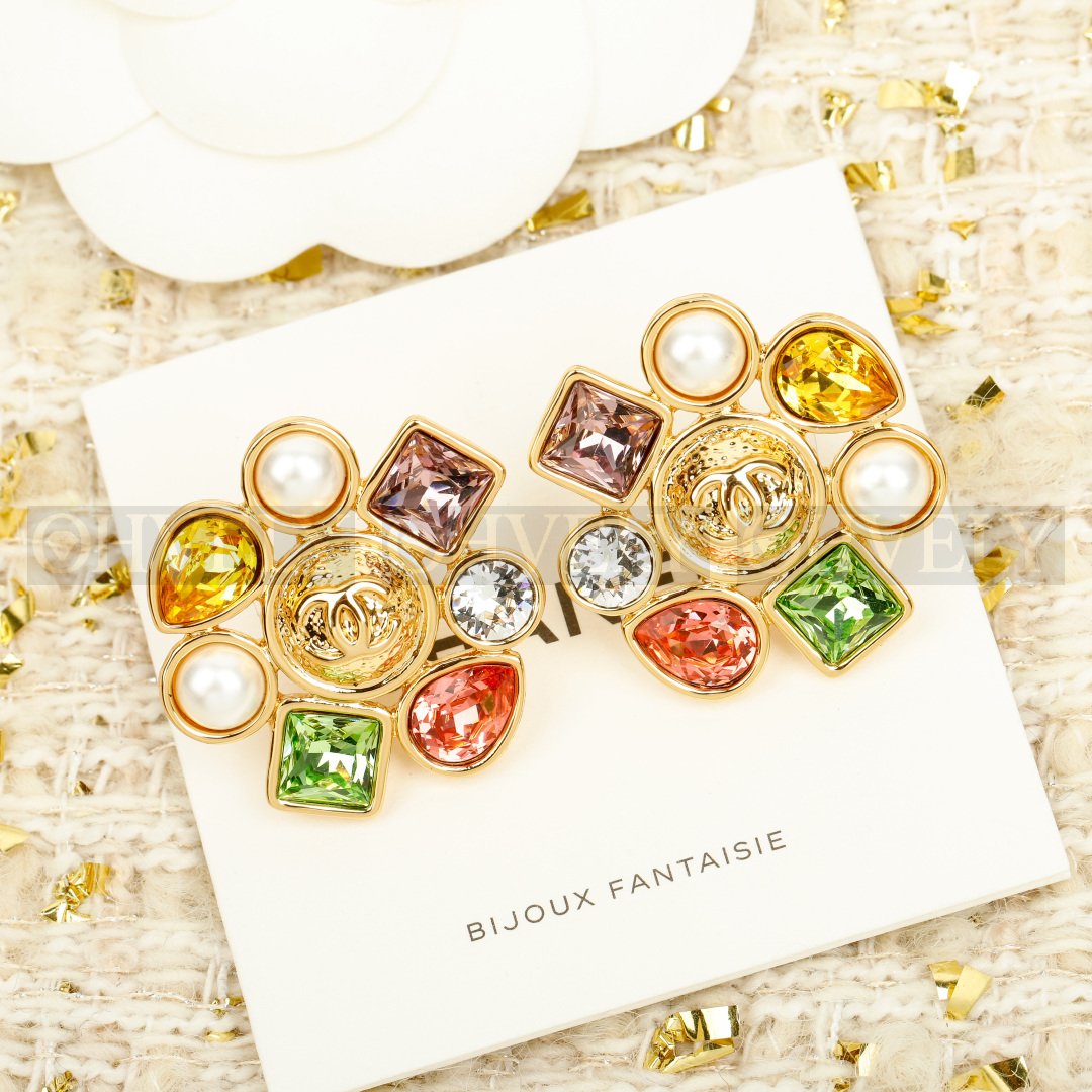 샤넬 CHANEL 멀티 컬러 스톤 이어링 (BIJOUX FANTAISIE 라인)