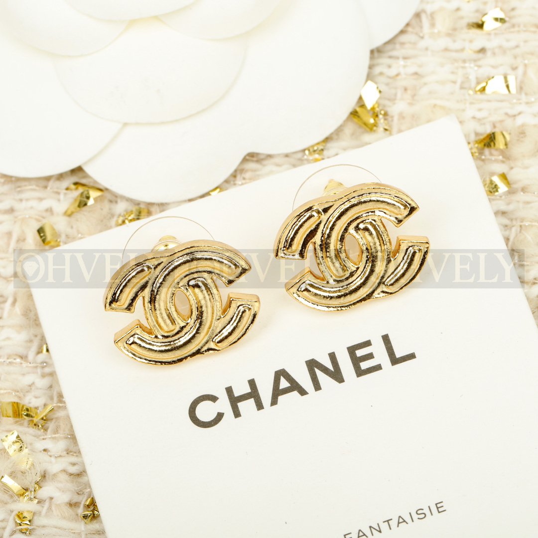 샤넬 CHANEL 퀼팅 메탈 이어링