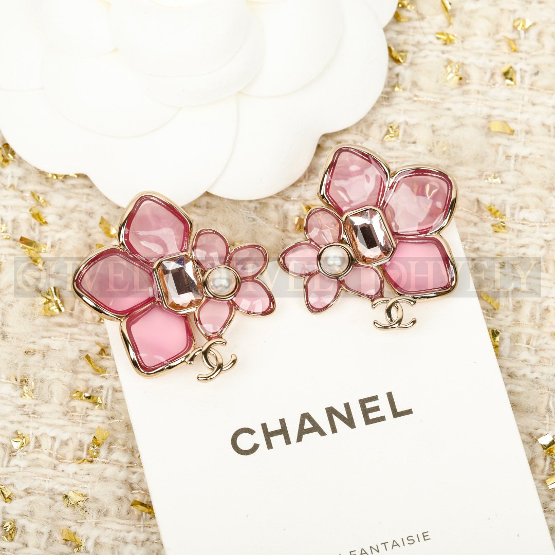 샤넬 CHANEL 크루즈 컬렉션 플라워 모티프 이어링