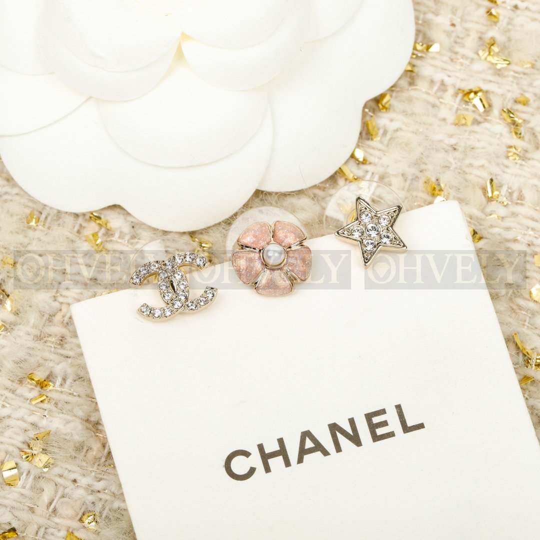 샤넬 CHANEL 크리스탈 스터드 이어링 세트 (핑크)