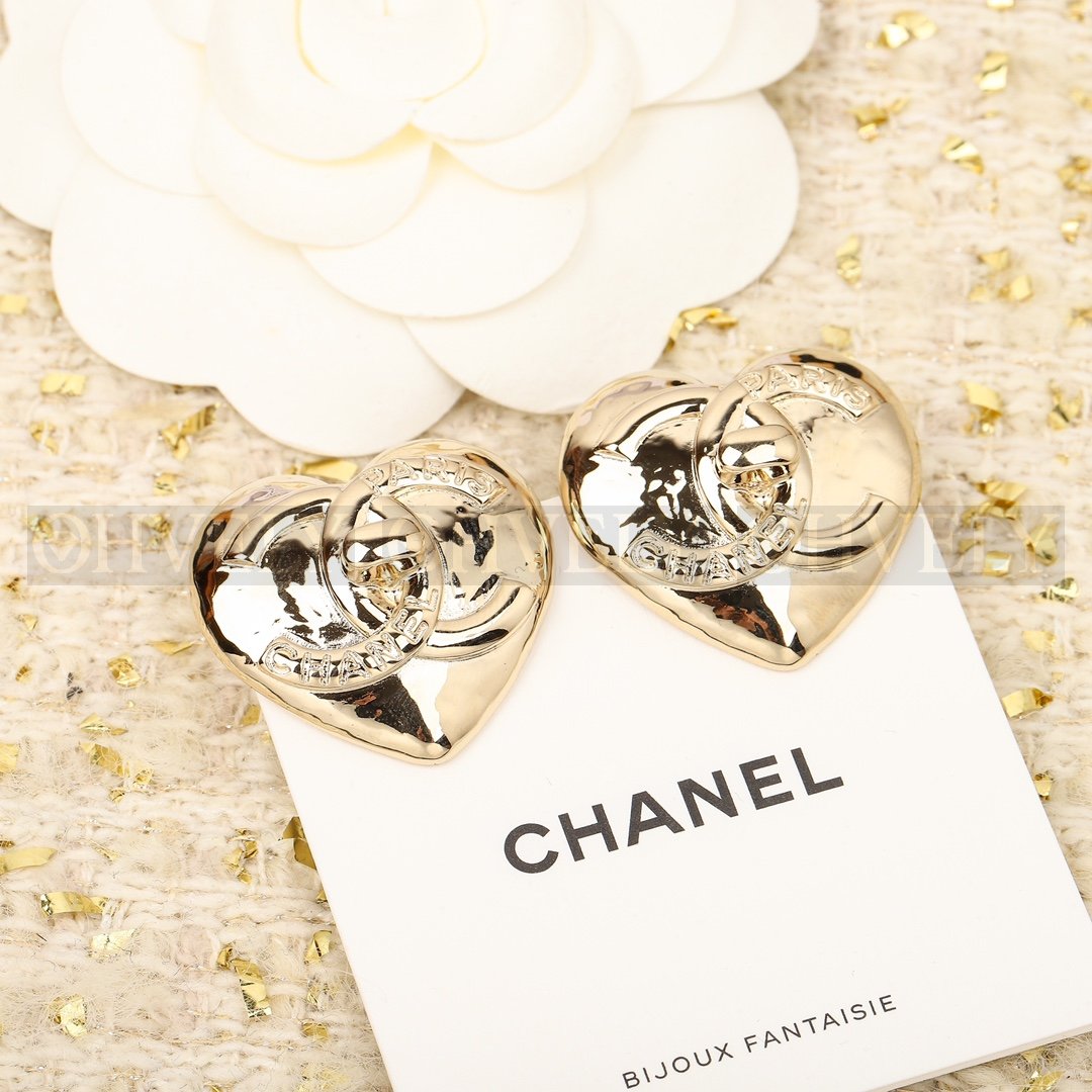 샤넬 CHANEL 22B 하트 CC 로고 메탈 이어링