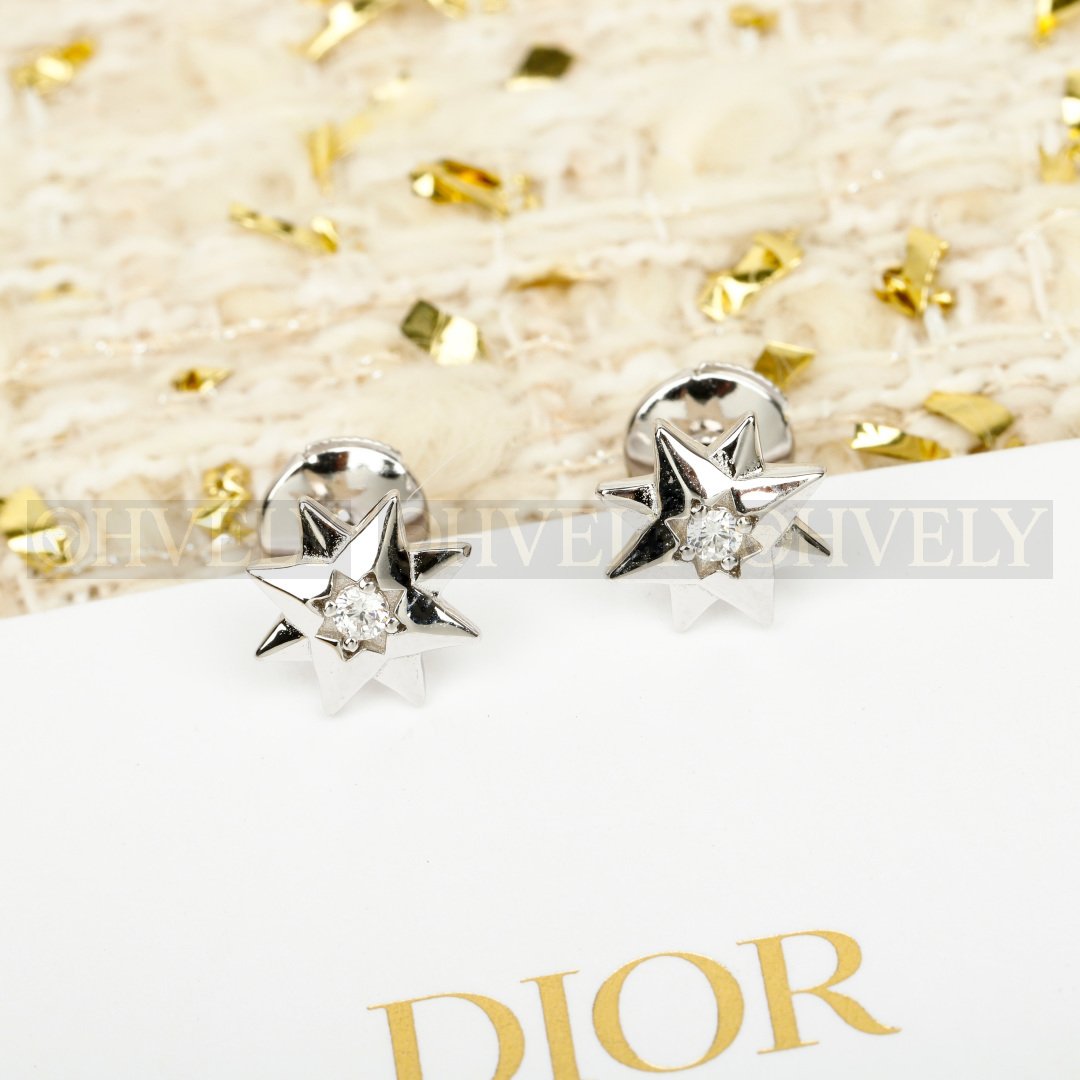 디올 Dior 스타 스터드 이어링 (은판)