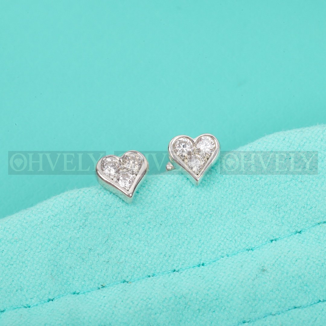 티파니앤코 Tiffany & Co. 센티멘탈 하트 이어링