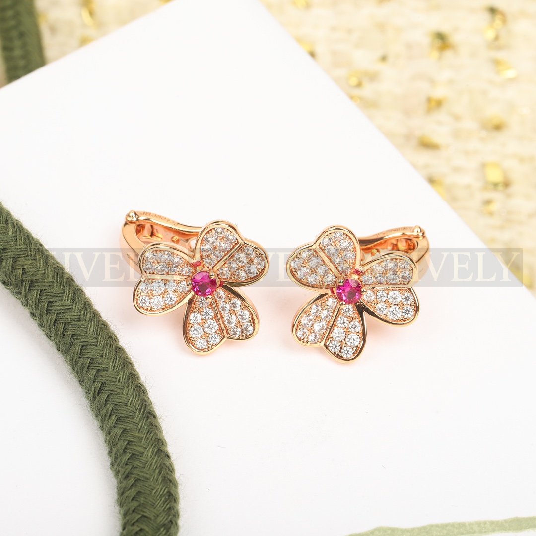 반클리프 아펠 Van Cleef & Arpels 프리볼(Frivole) 이어링