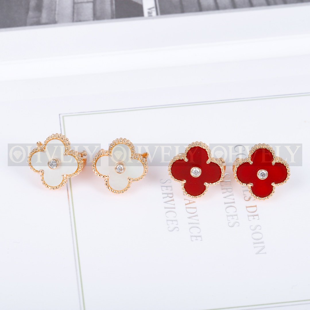 반클리프 아펠 Van Cleef & Arpels 빈티지 알함브라 이어링 (센터 다이아몬드 모델)