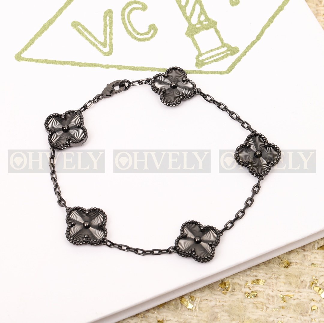 반클리프 아펠 Van Cleef & Arpels 빈티지 알함브라 브레이슬릿 ( 실버블랙골드 )