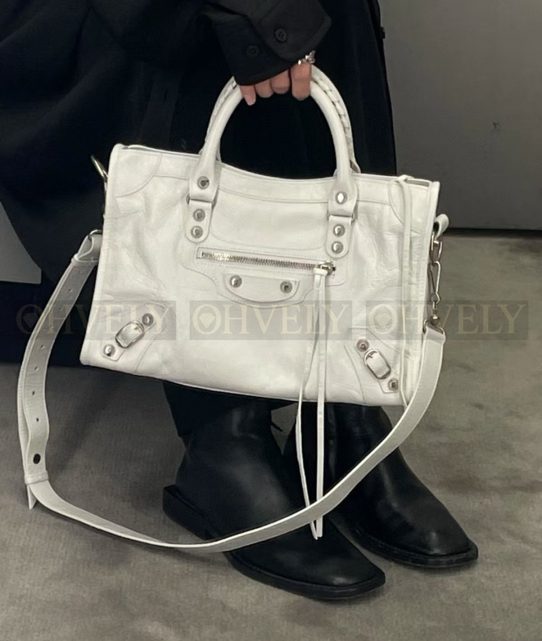 Balenciaga Le city 스몰백(화이트)실버버클