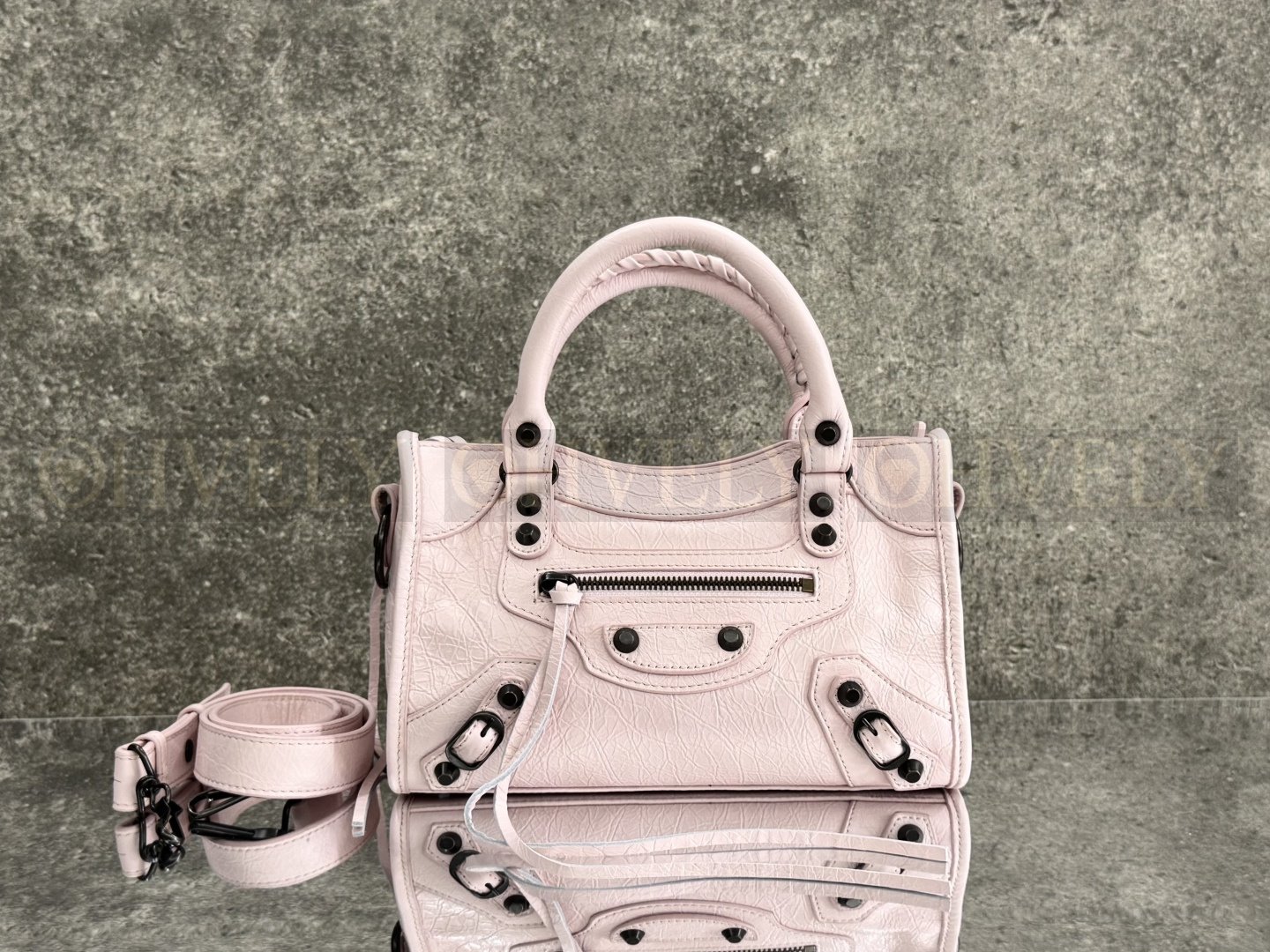 Balenciaga Le city 미니백(페탈핑크)블랙버클