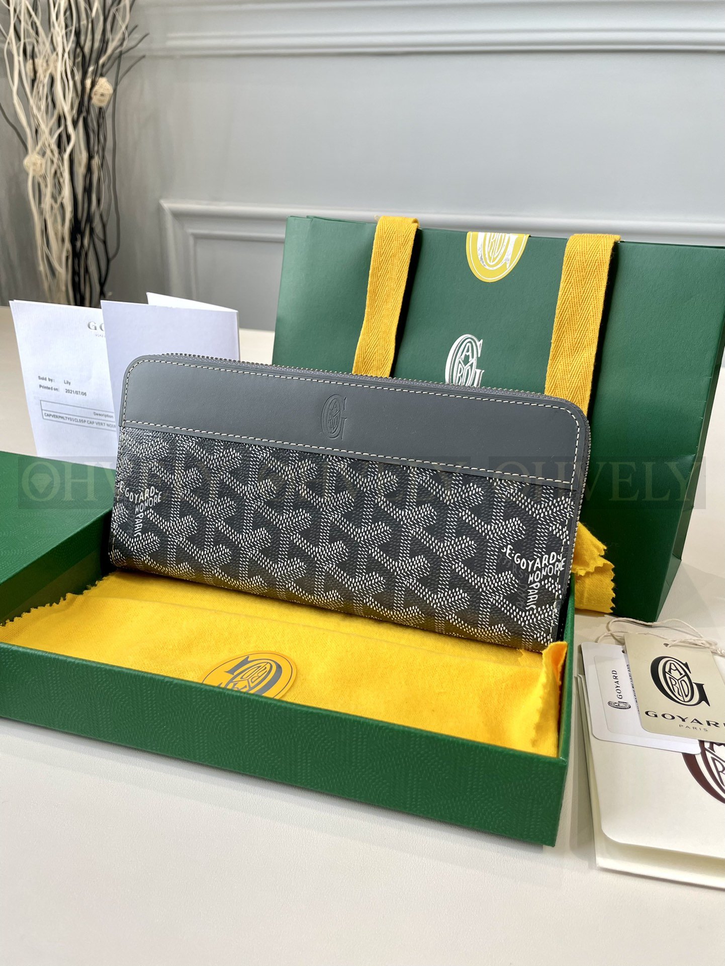 GOYARD 고야드 마티뇽 GM 월렛 그레이