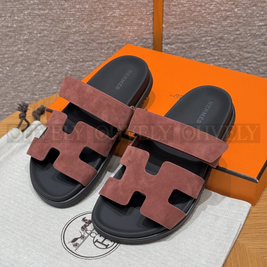 HERMÈS 에르메스 칩레 샌들 샤무아 카프스킨 & 블랙 로버 솔 (Vintage rose)