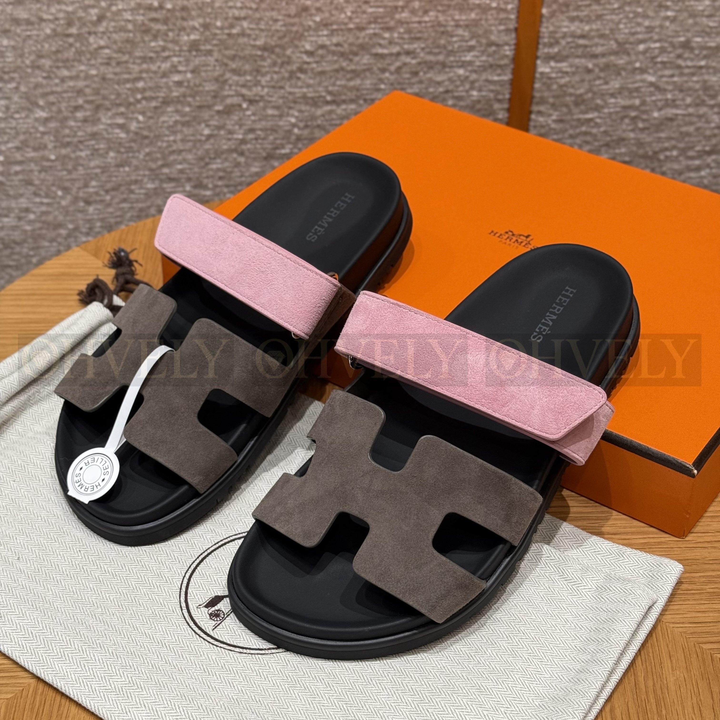 HERMÈS 에르메스 칩레 샌들 샤무아 카프스킨 & 블랙 로버 솔 (Terre Cuite&Brown)