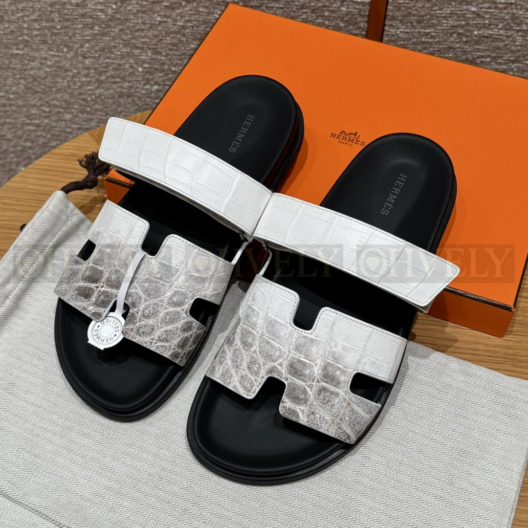 HERMÈS 에르메스 치프레 샌들 매트 엘리게이터 & 블랙 로버 솔 (Himalaya)