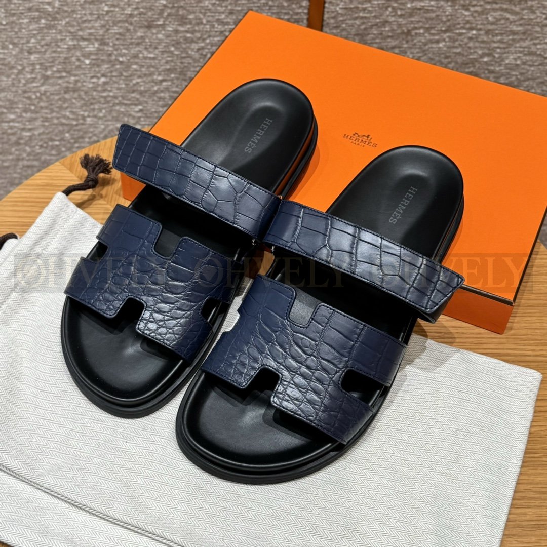 HERMÈS 에르메스 치프레 샌들 매트 엘리게이터 & 블랙 로버 솔 (Blue saphir)