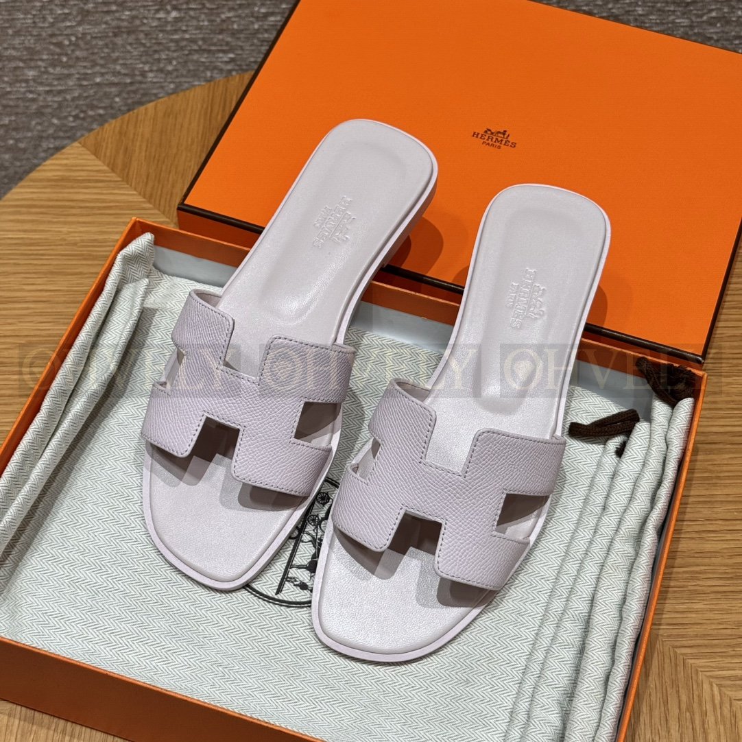 HERMÈS 에르메스 오란 샌들 엡송 카프스킨 (Purple taro)