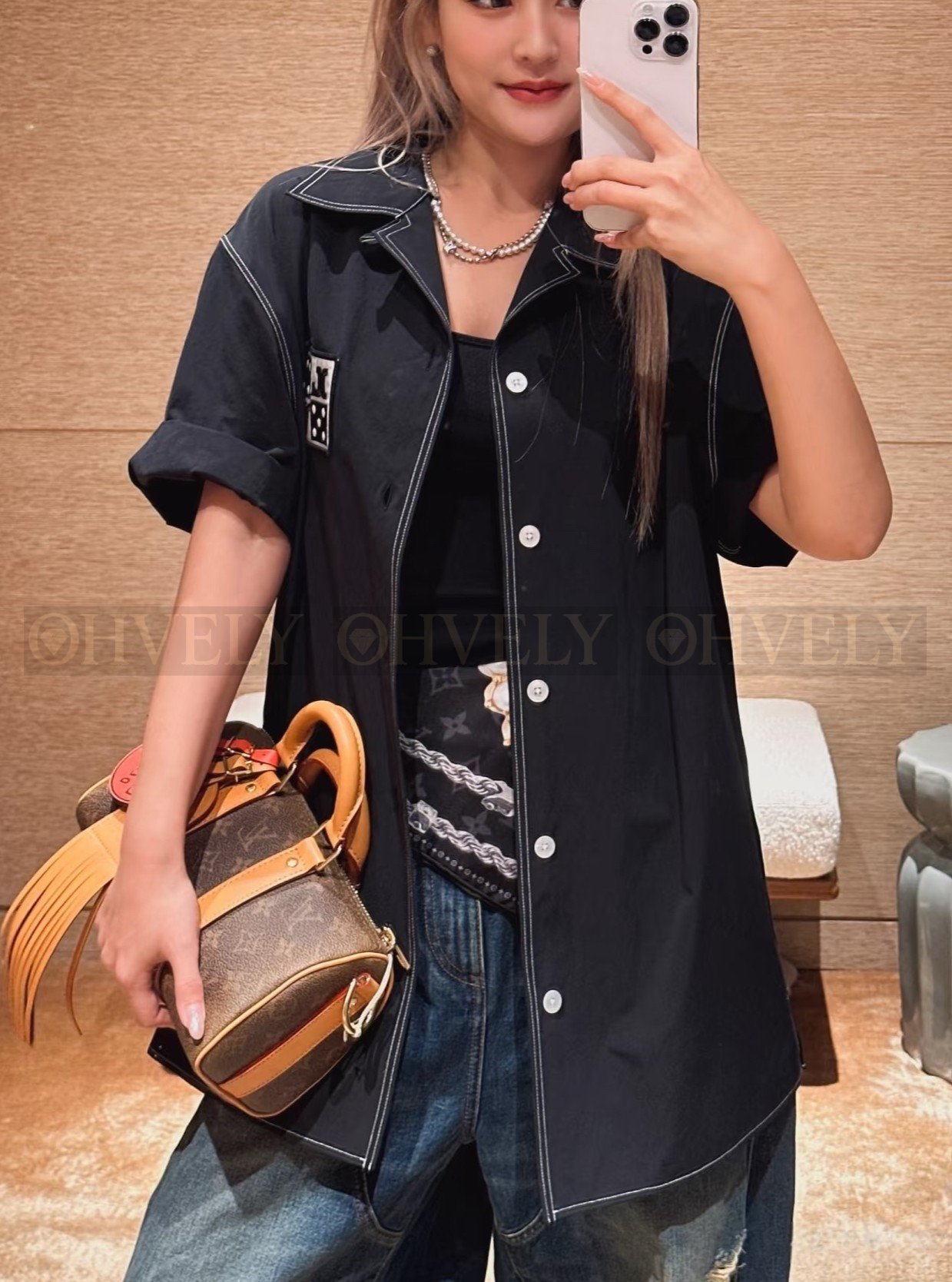 【 ZP버전 】루이비통 Louis Vuitton 다이스 로고 자수 패치 반팔 셔츠