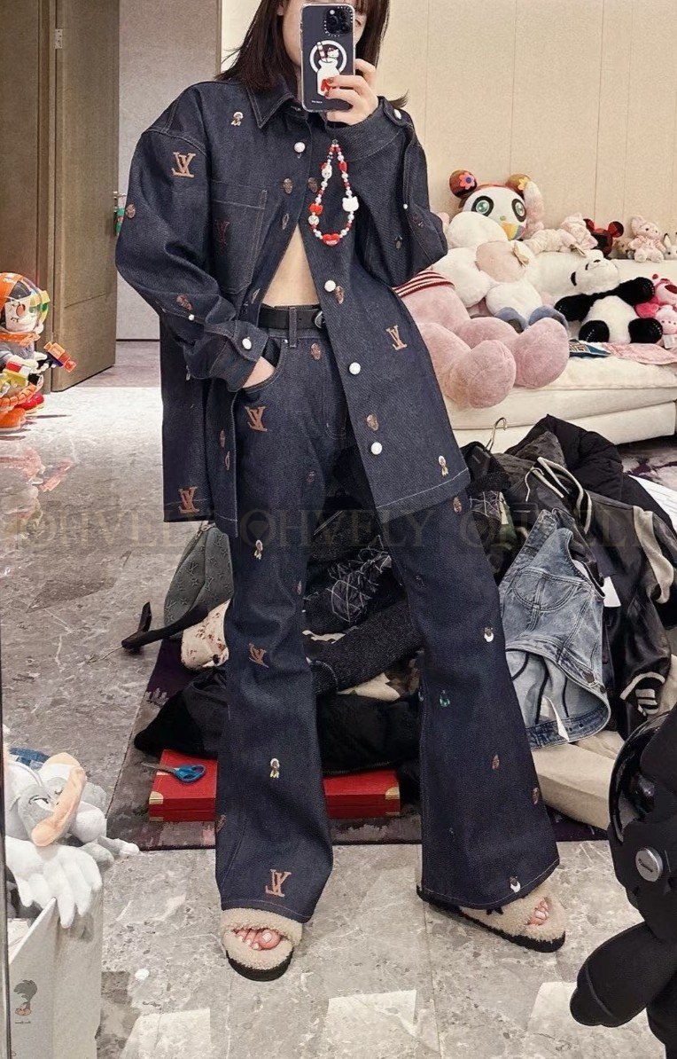 【 ZP버전 】루이비통 Louis Vuitton 캐릭터 엠브로이드 데님 팬츠