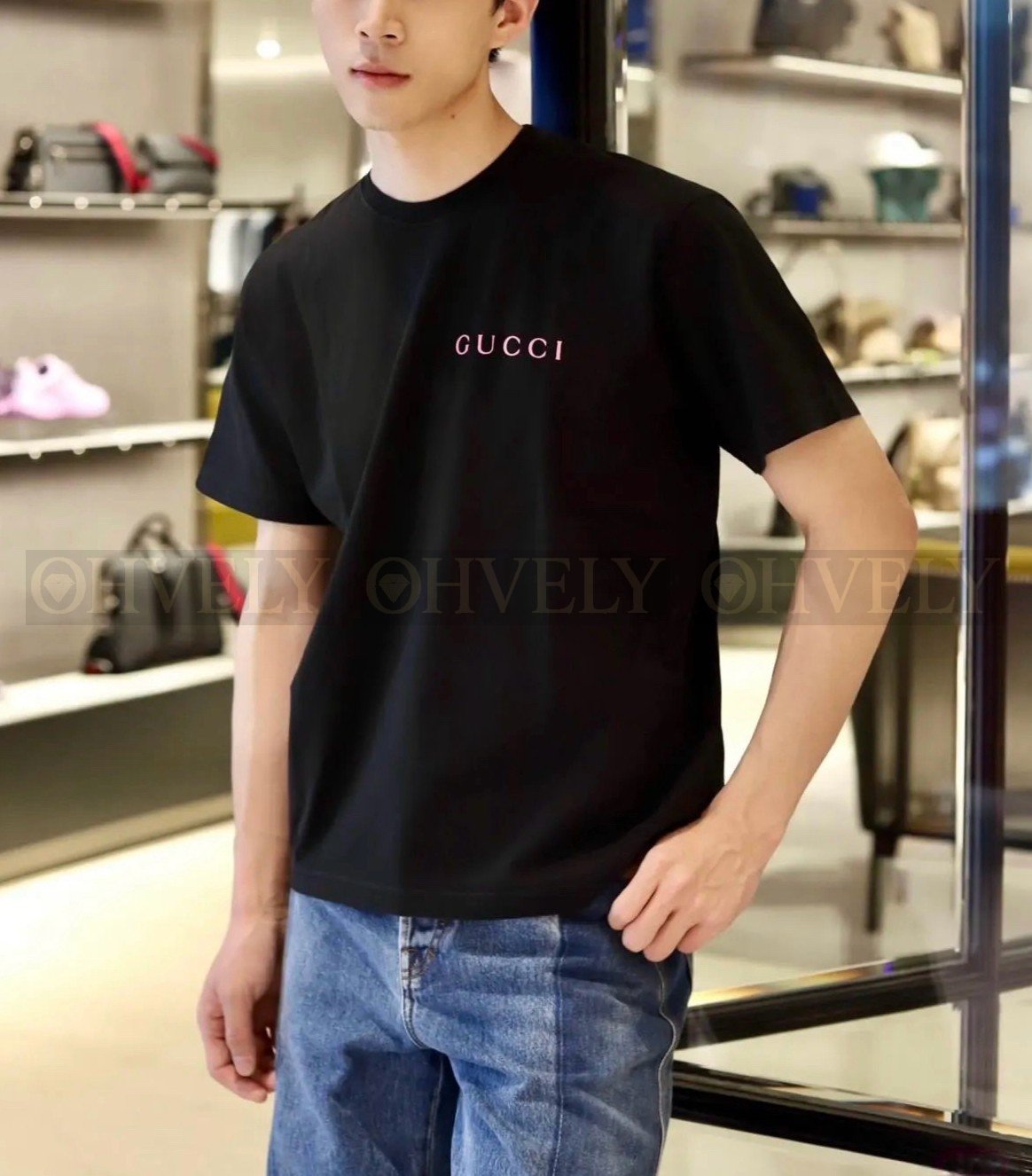 【 ZP버전 】구찌 Gucci 핑크 로고 자수 티셔츠
