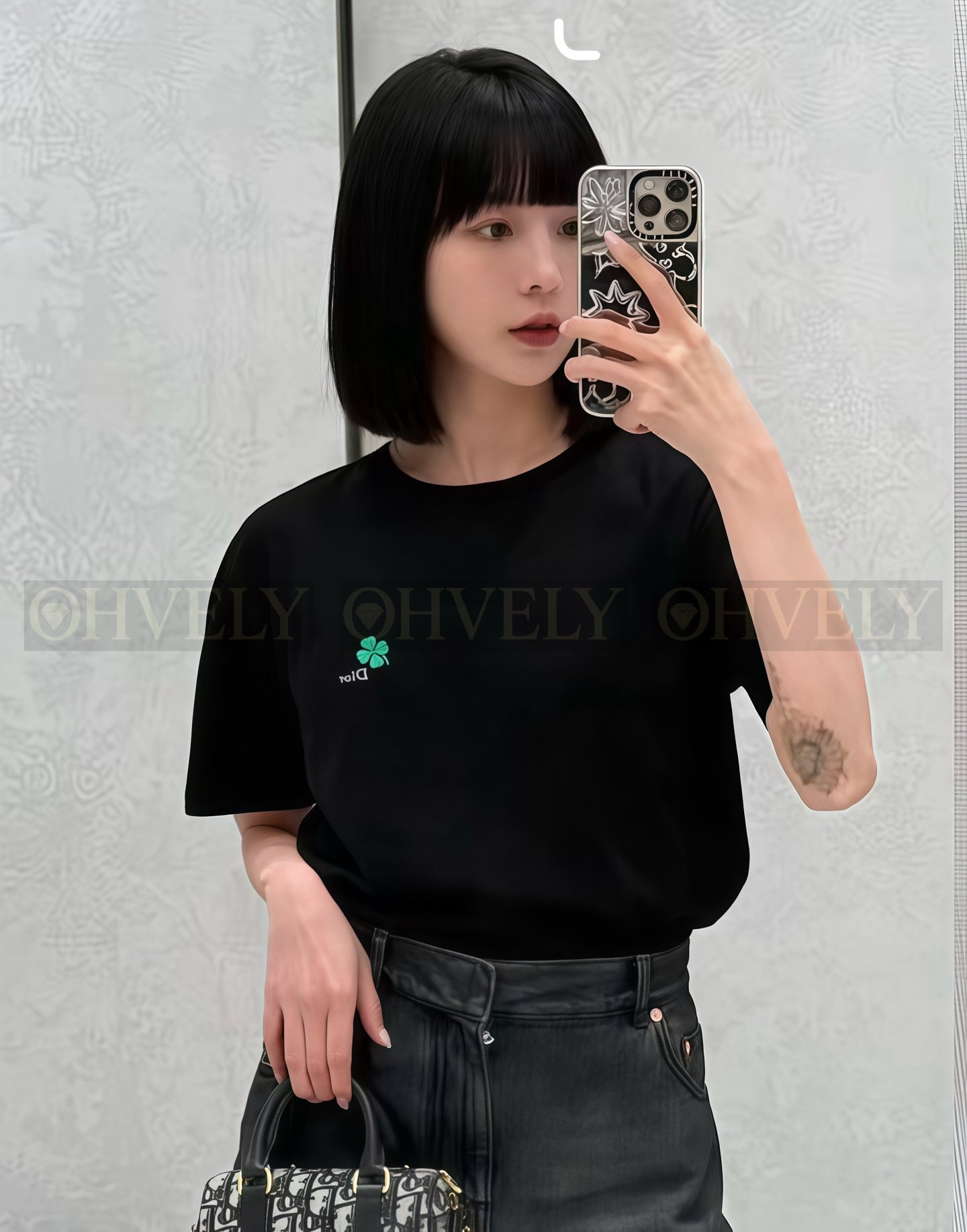 【 ZP버전 】클로버 자수 로고 반팔 티셔츠