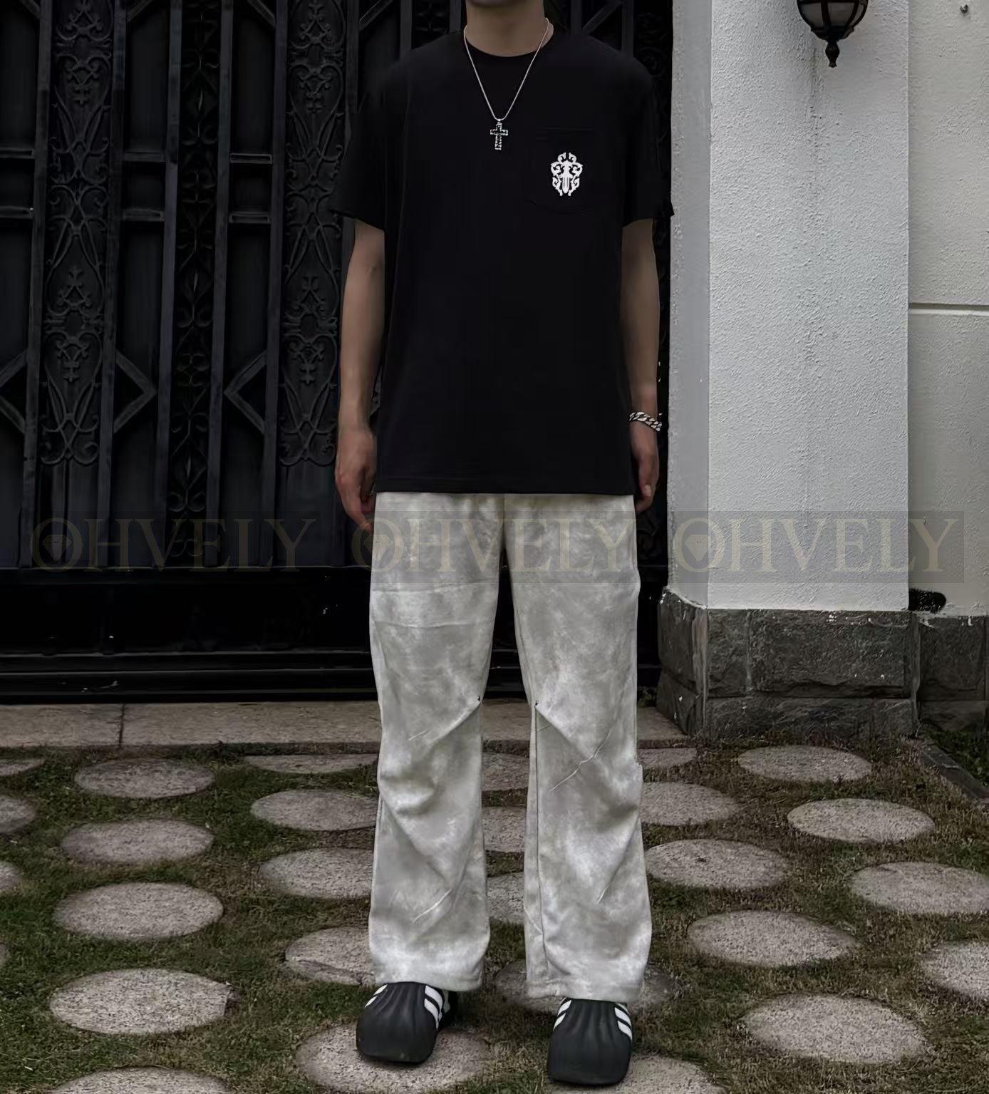 【 ZP버전 】크롬하츠 Chrome Hearts 대거 로고 포켓 반팔 티셔츠