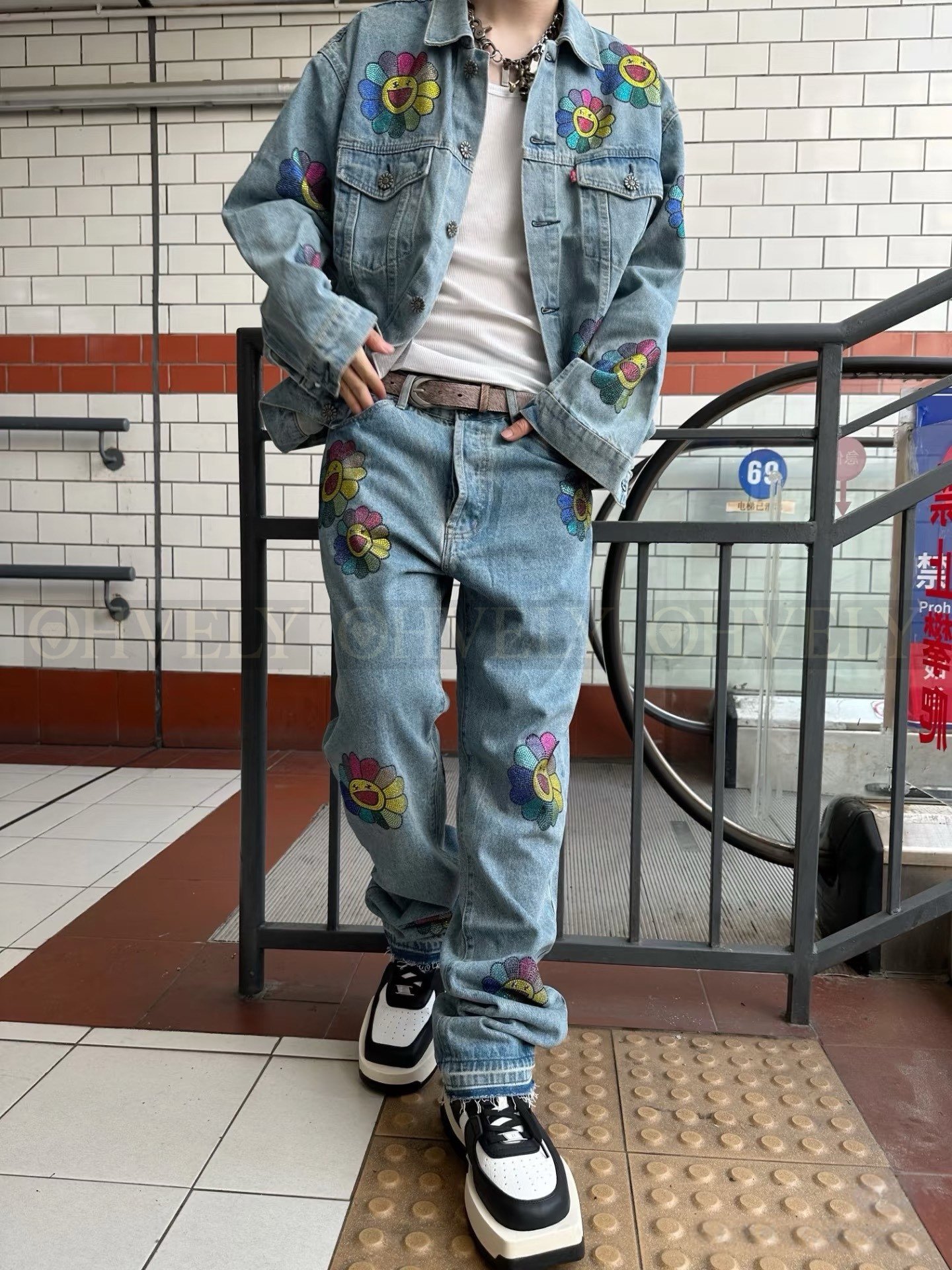 【 ZP버전 】크롬하츠 Chrome Hearts 무라카미 다카시 라인스톤 플라워 빈티지 데님 팬츠