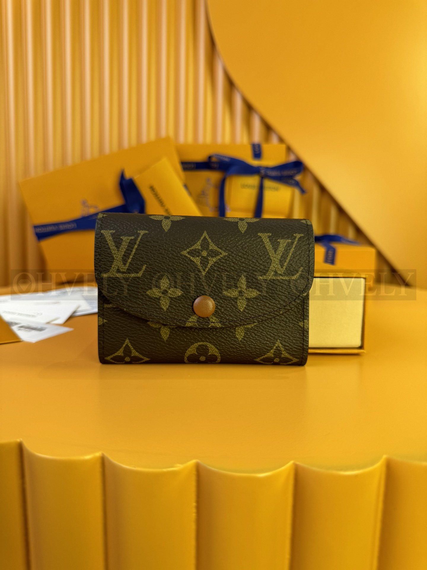 【 ZP 버전 】루이비통 Louis Vuitton 로잘리 코인 퍼스 모노그램 브라운 버튼