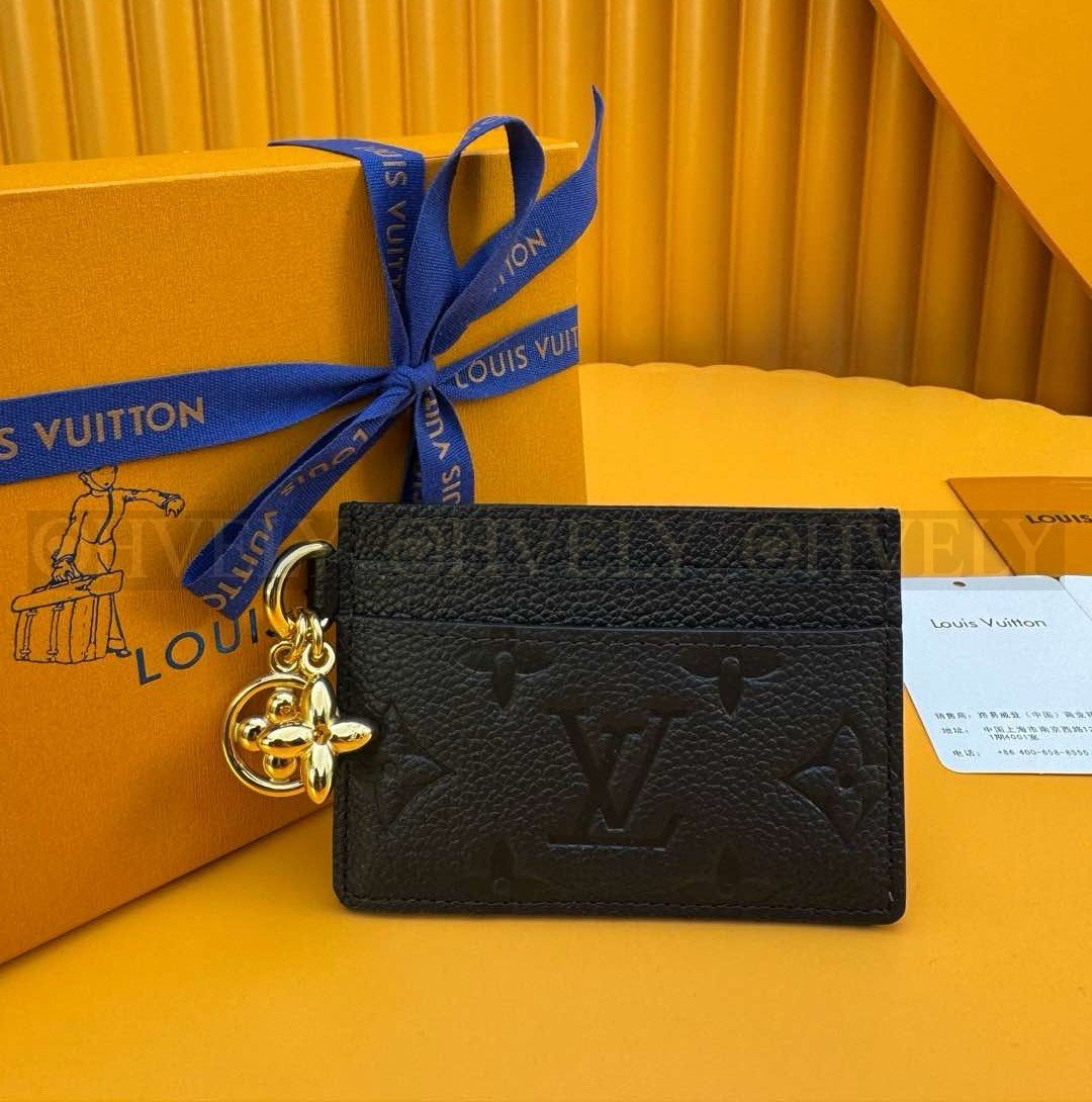 【 ZP 버전 】 루이비통 모노그램 앙프렝뜨 LV 참 카드 홀더 블랙