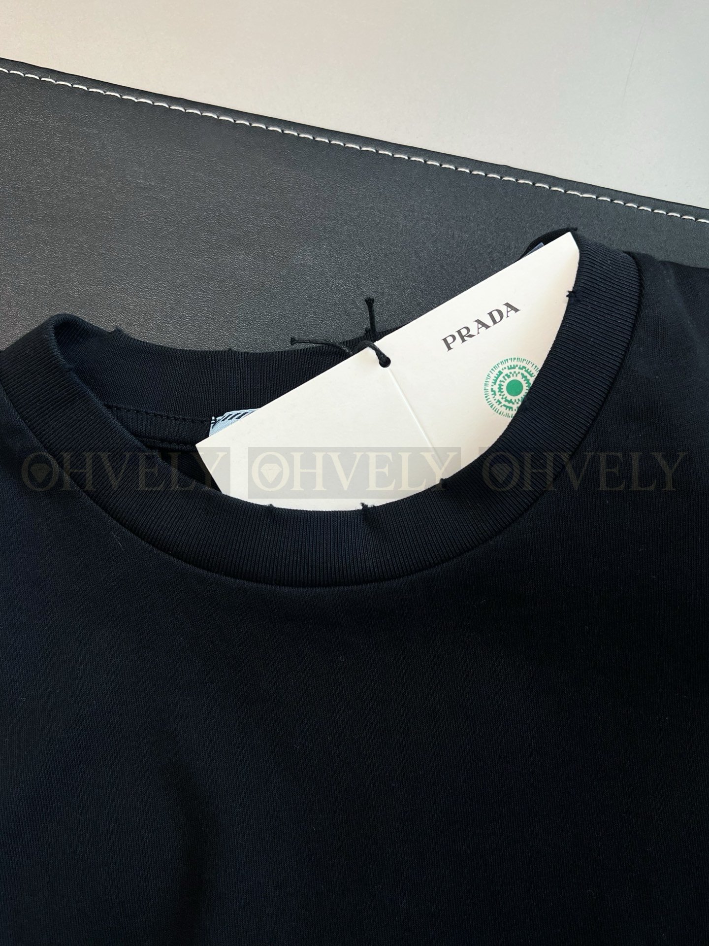 【 ZP버전 】P 워싱 가슴 삼각로고 반팔 티셔츠 상품 썸네일